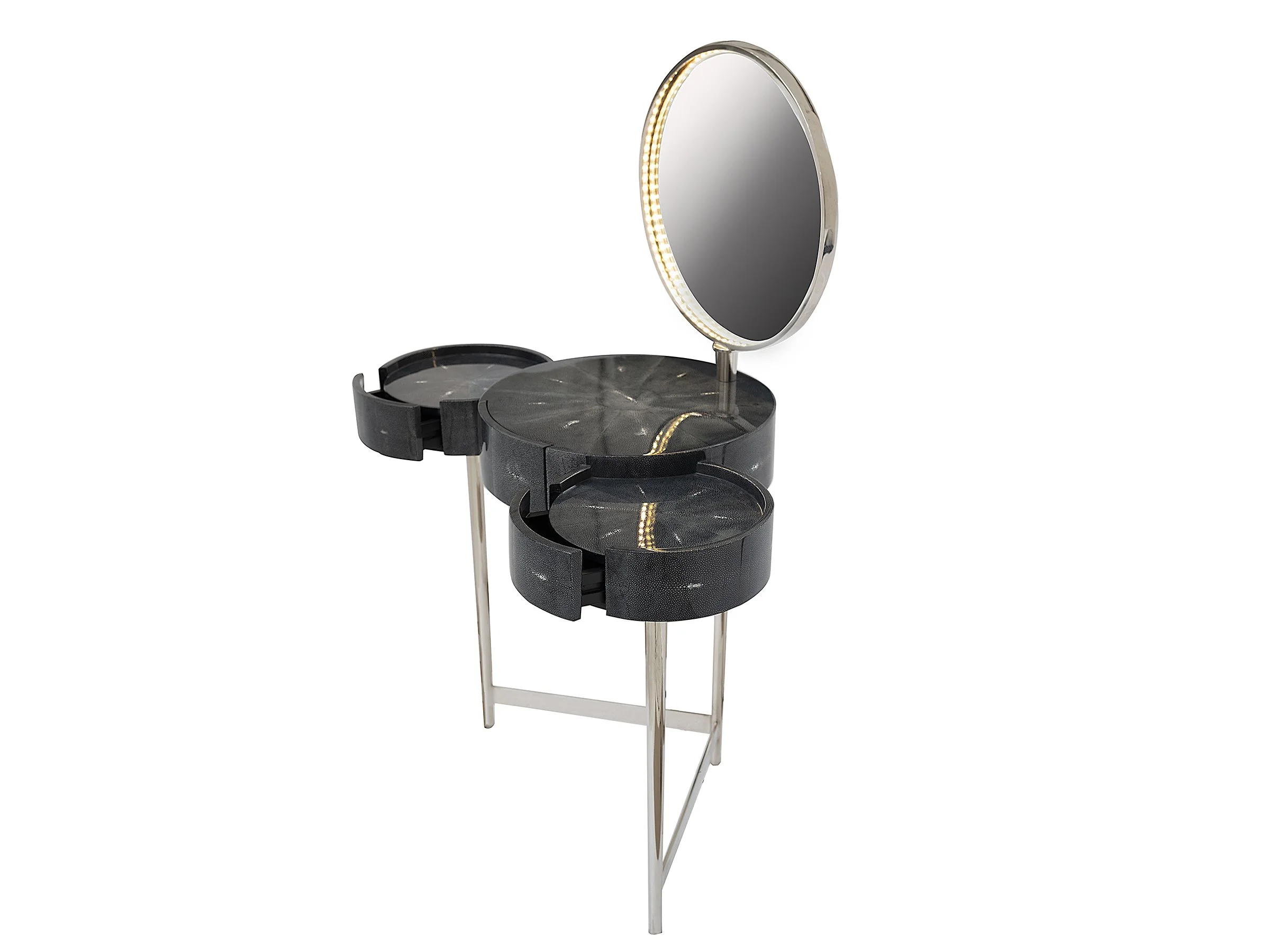 Side view of Bravo Vanity with mirror reflection