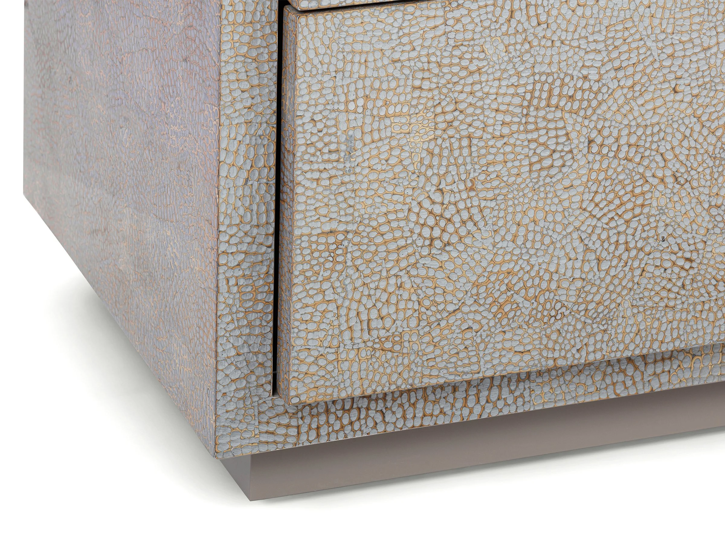 Close-up of Silver Snakeskin Eggshell Lacquer finish on William Dresser