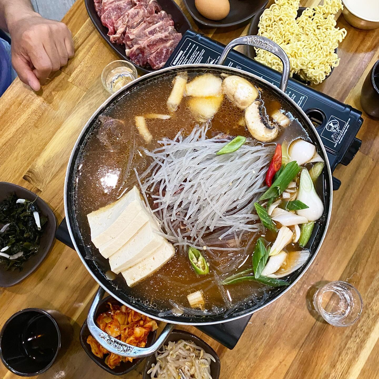 Forget hot girl summer. 
Hot pot autumn is here. 
🍂🍲
#deliciousness #koreanfood #thisislondon