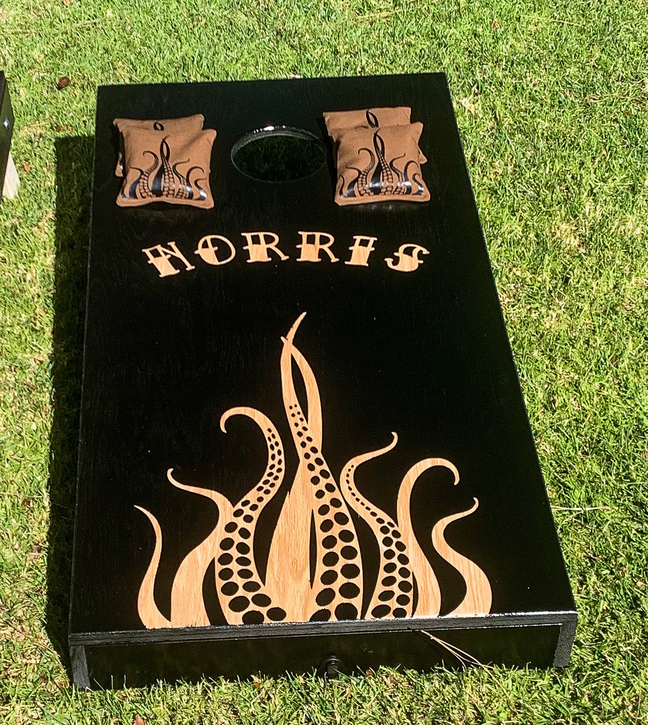 Kraken Cornhole Set