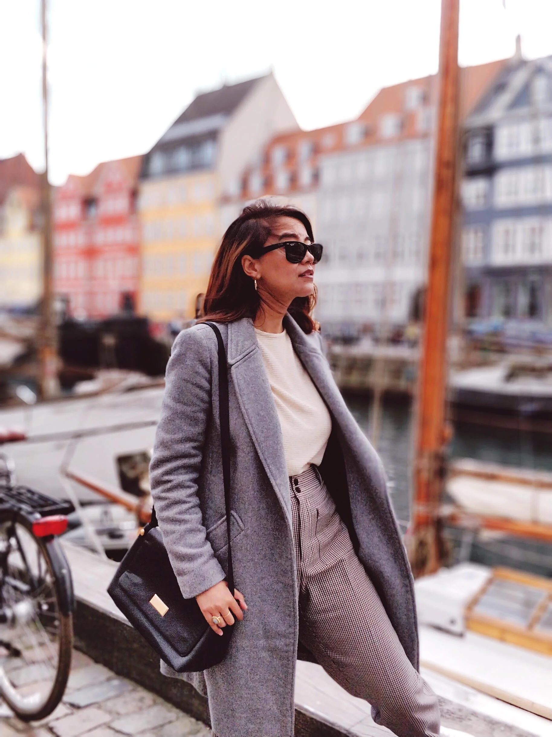 Coat-Zara, Pants-Zara, Top-hm, Bag- Parfois.