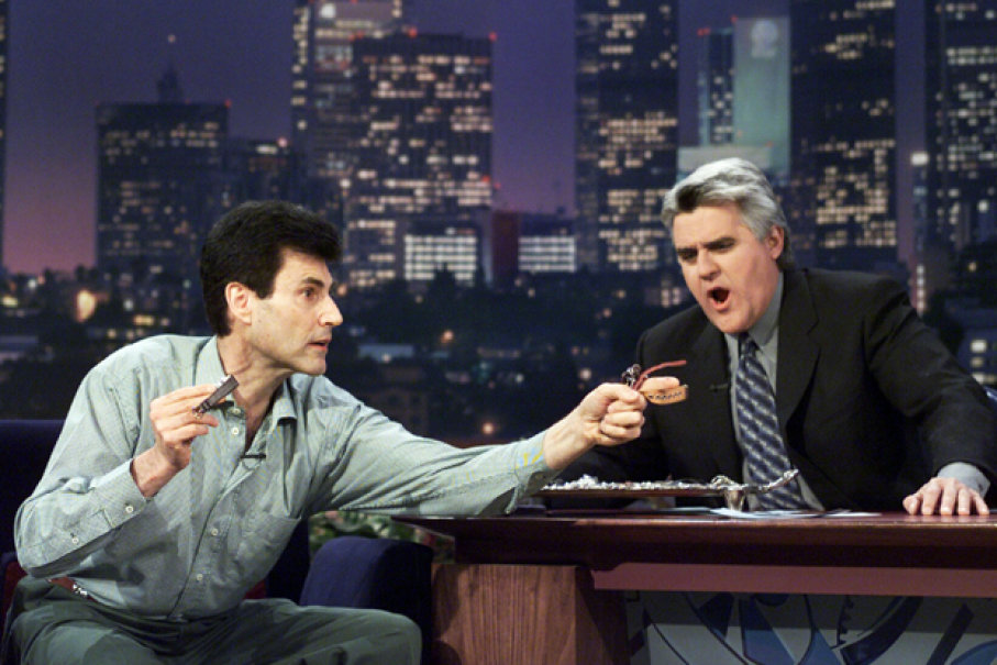 uri-geller-leno-622x415.140311.jpg