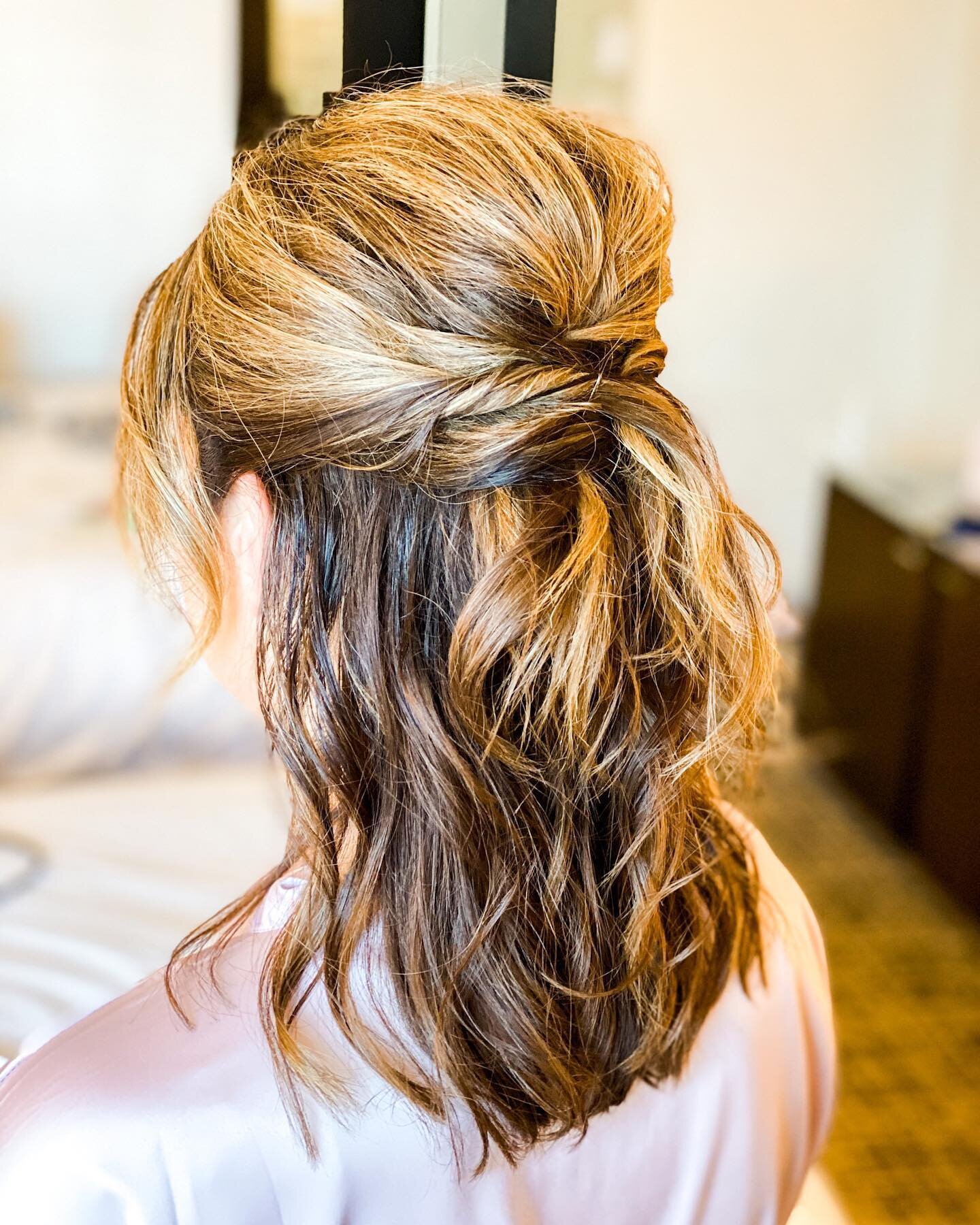 𝑩𝒓𝒊𝒅𝒂𝒍 𝑻𝒓𝒊𝒂𝒍𝒔 🌟 Have you scheduled your trial run for bridal hair + makeup yet? 🤔
⠀⠀⠀⠀⠀⠀⠀⠀⠀⠀
Why should you get a trial run? &gt;&gt; Your wedding is one of the most {IMPORTANT} days 💕 Don&rsquo;t bank on your makeup looking flawless o