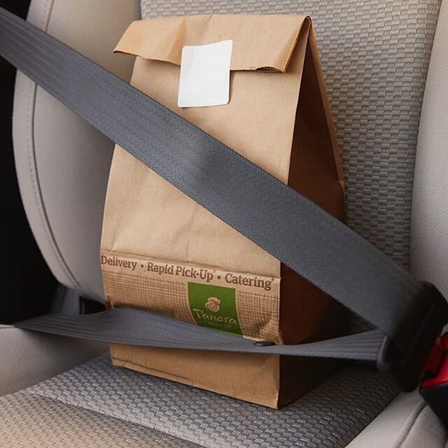 Don&rsquo;t forget you can order curbside from @panerabread located at #SouthShoreCommons today!🍴