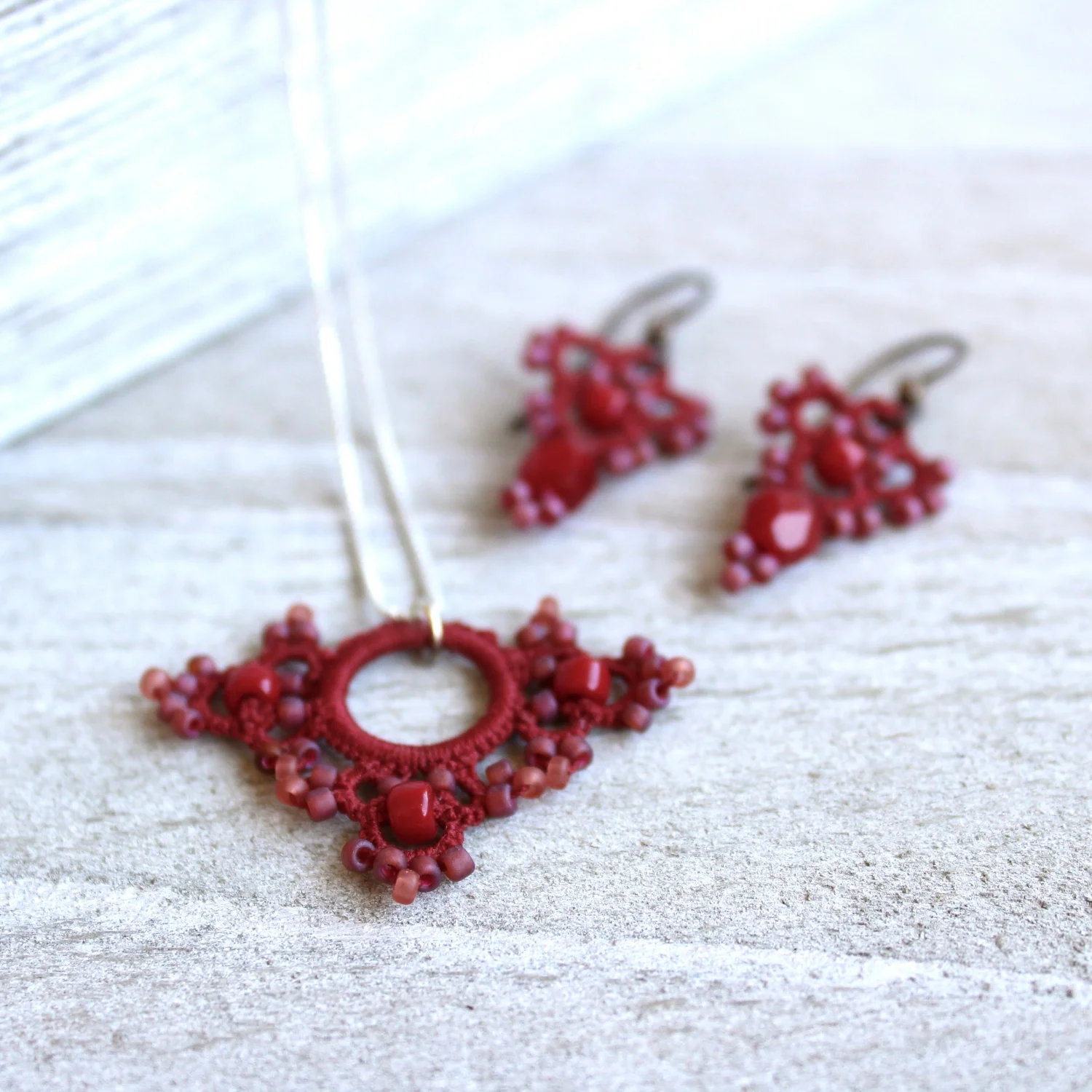 brightberry_necklace_set_drop.jpg