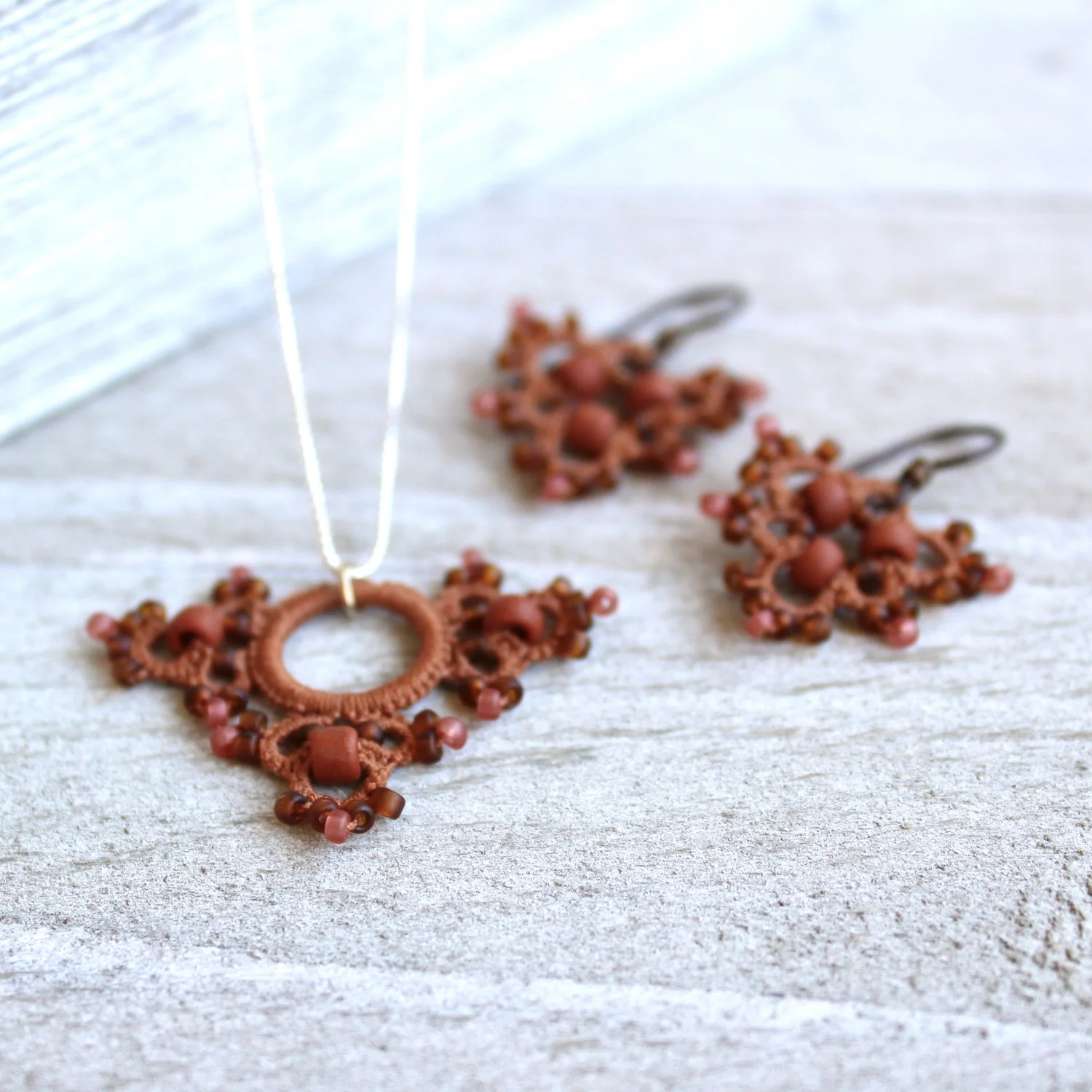 terracotta_necklace_set_tri.jpg