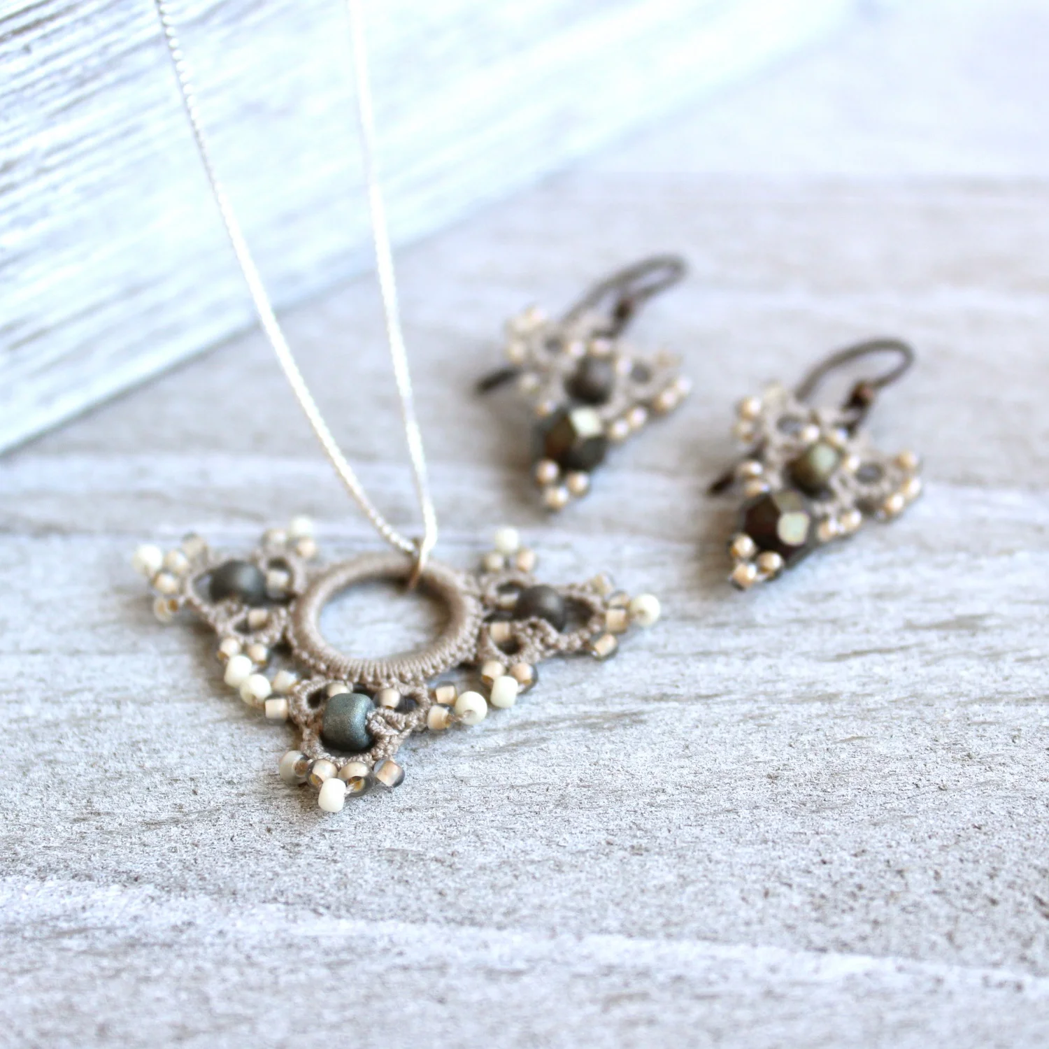 shore_necklace_set_drop.jpg