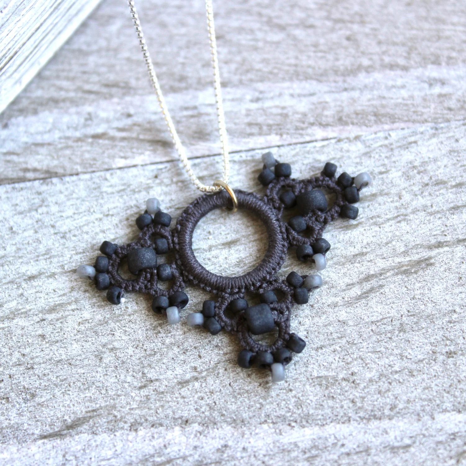 charcoal_necklace_plain.jpg