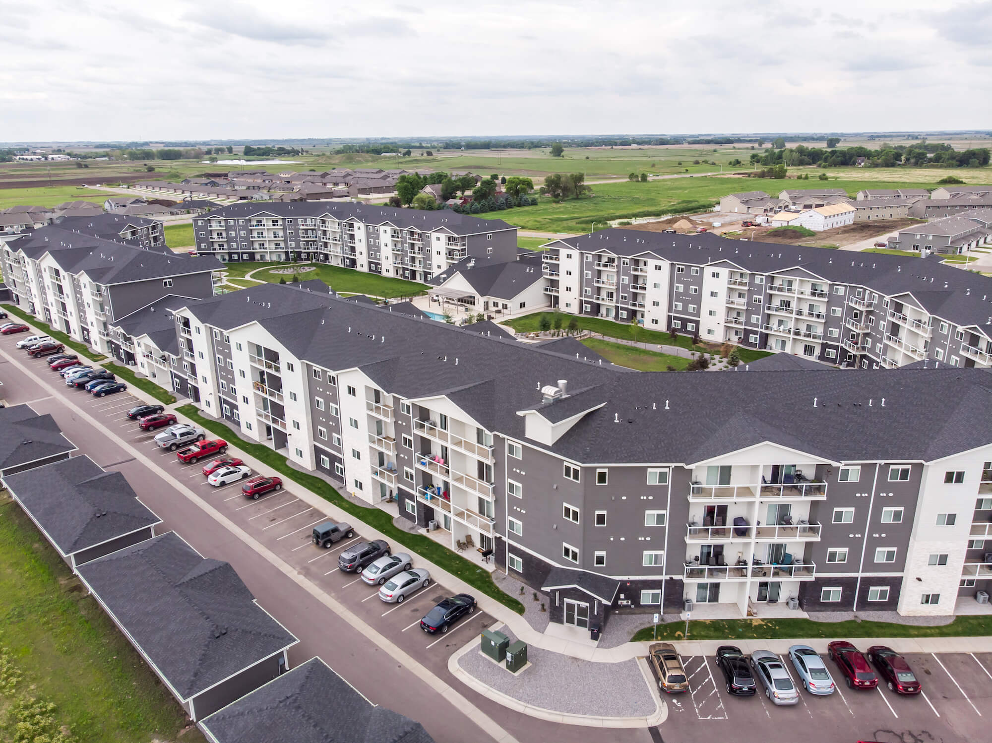 2019-6-19 Paradigm Graystone Apartments Builders FirstSource Compressed 6.jpg