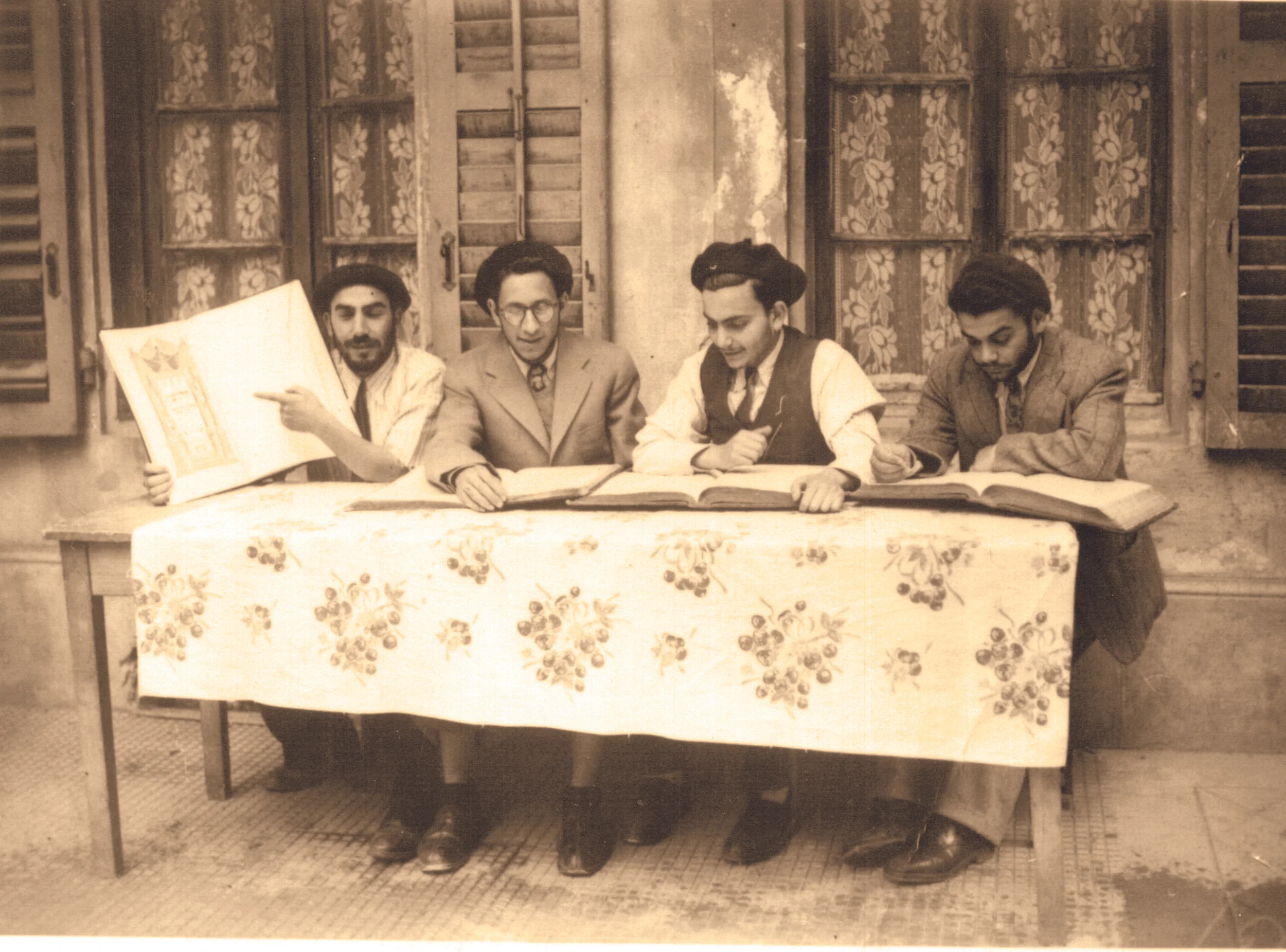 1946-DE G A D RAV E.ELBAZ RAV ARON MONSONEGO RABBIN ABBA SAMOUN RABBIN MADAR.jpg
