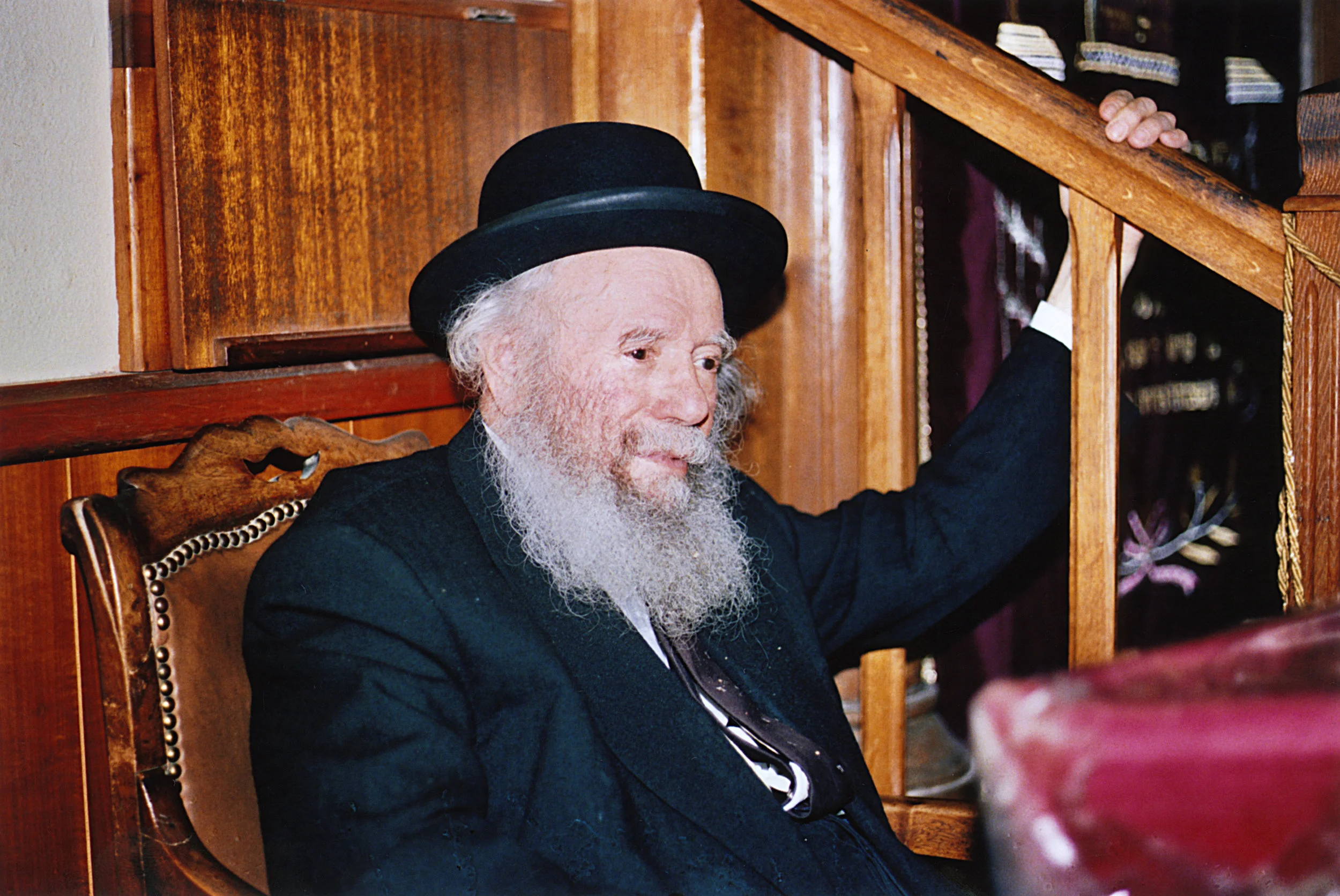 RAV CHAJKIN (6).jpg