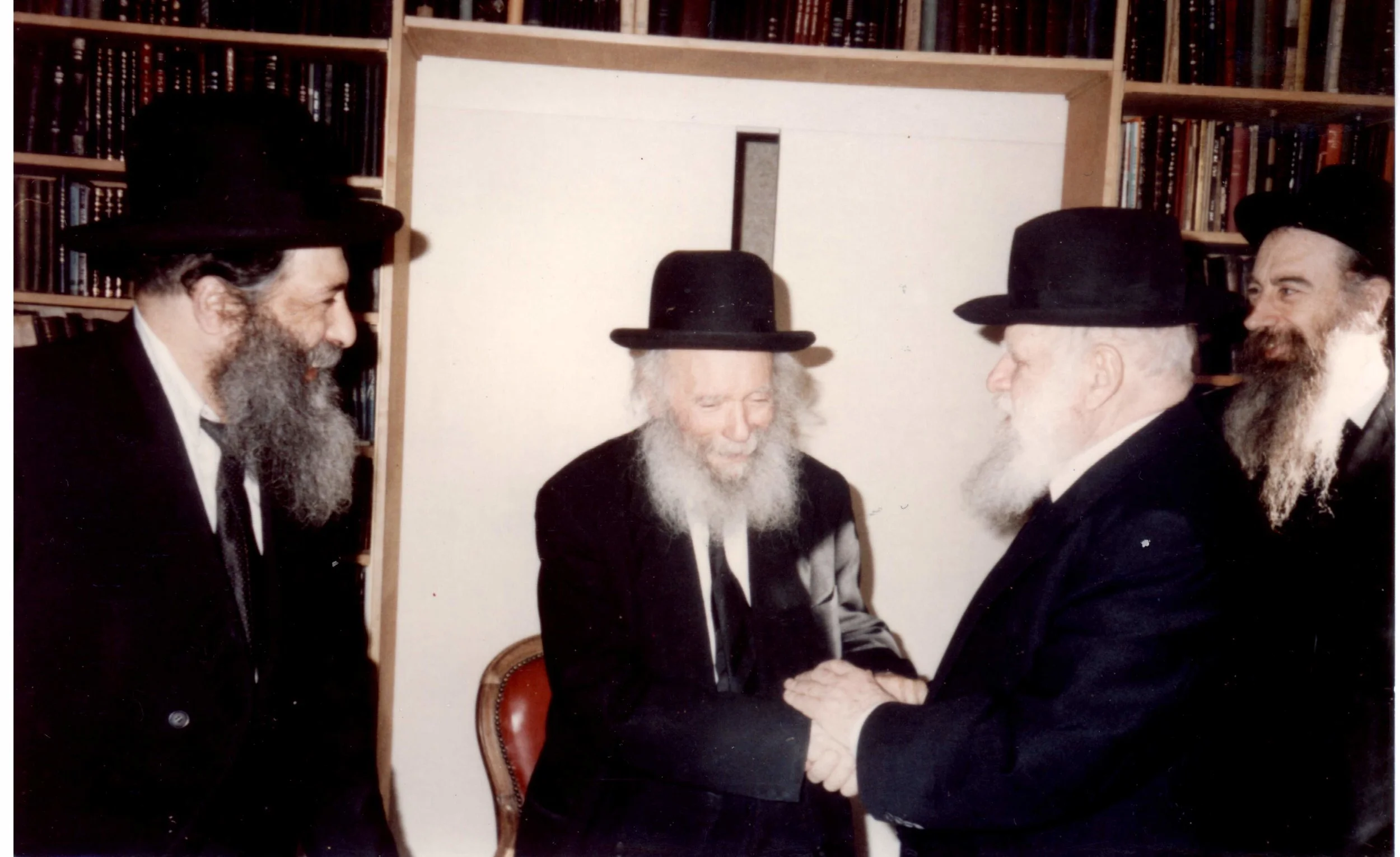 RAV CHAJKIN ET RAV SIMCHE WASSERMAN.jpg
