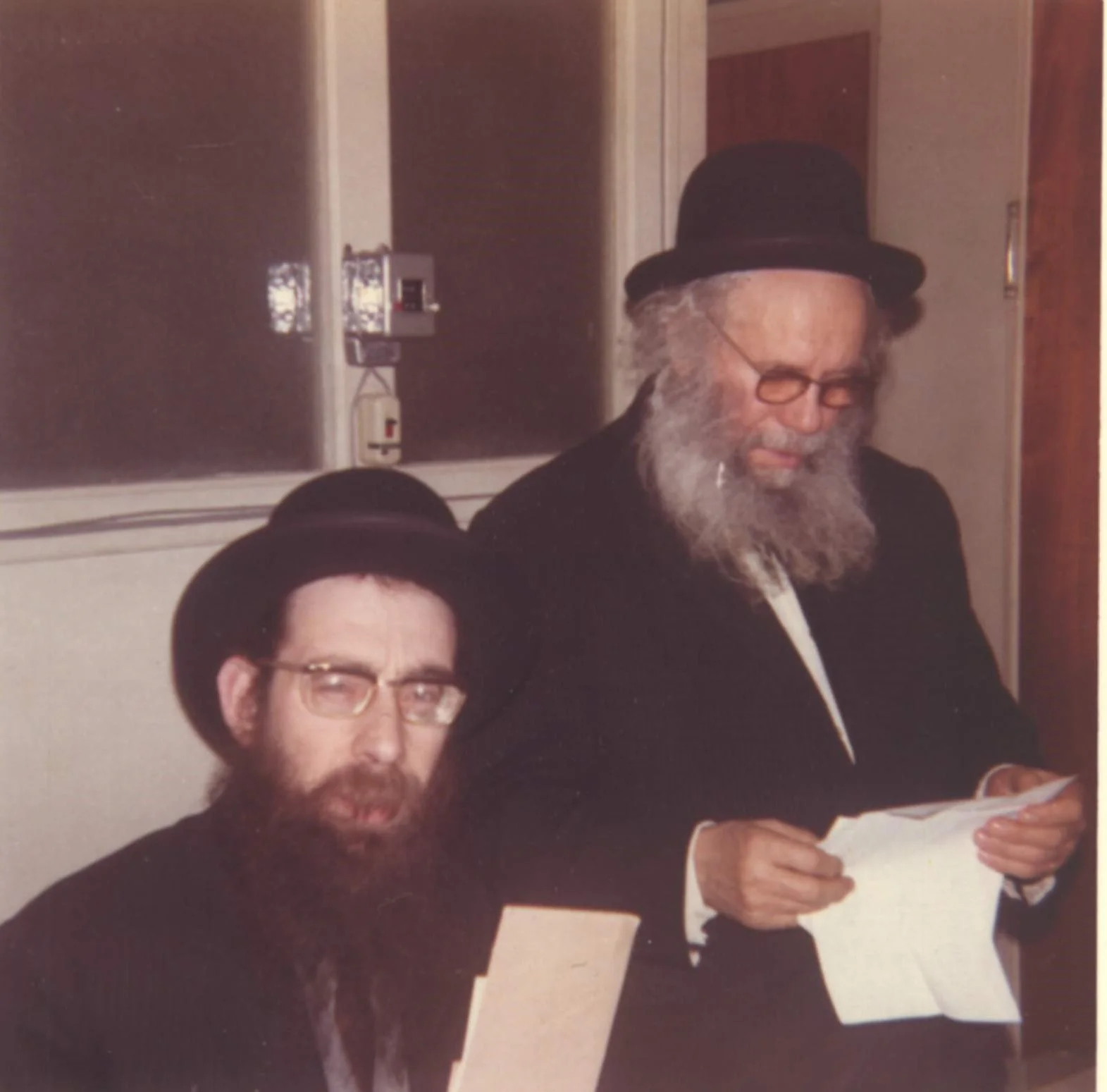 RAV CHAJKIN ET RAV YTZHOK WEIL.jpg
