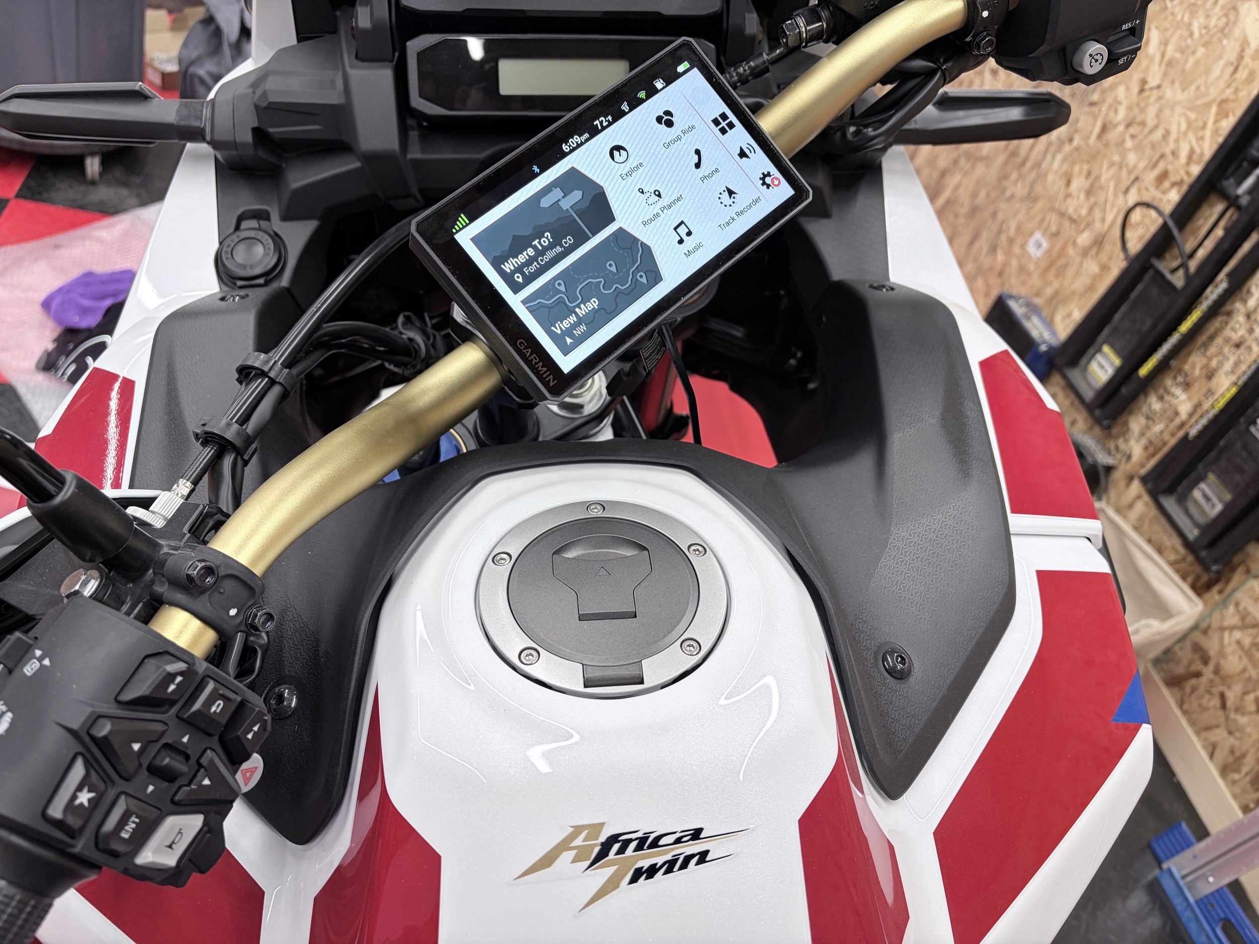 MotoPumps® 2-Piece Bridge Mount GPS Bar Clamp Mount