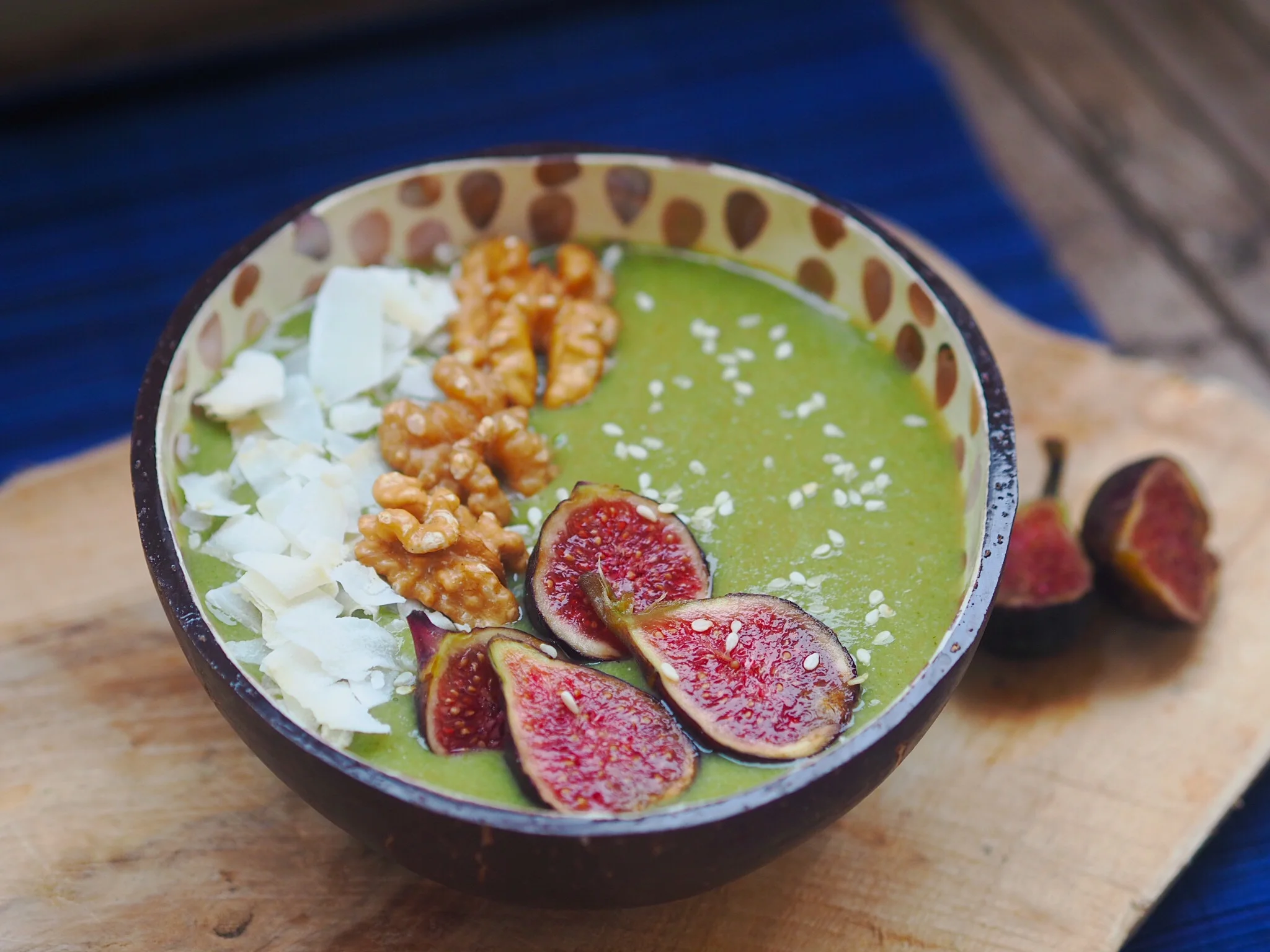 Millet flakes in wheatgrass