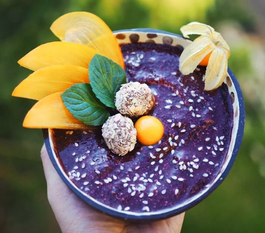 Blueberry smoothie bowl