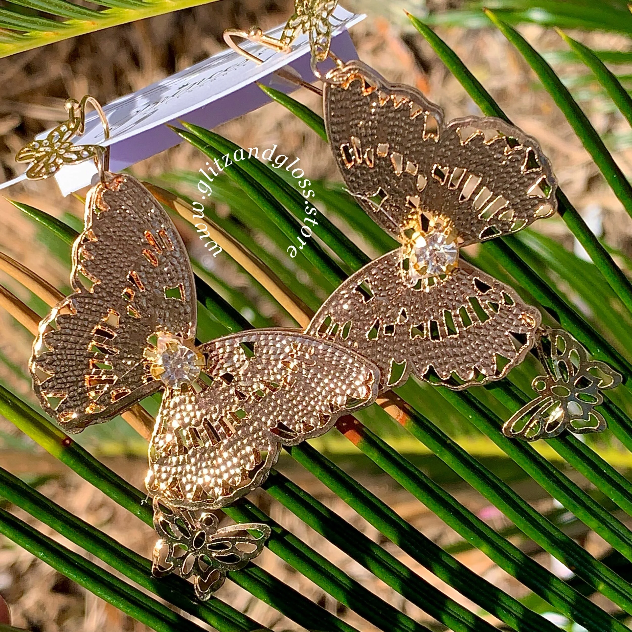 D7D05F70-A97D-4E3C-A2B7-B39B42A7273F