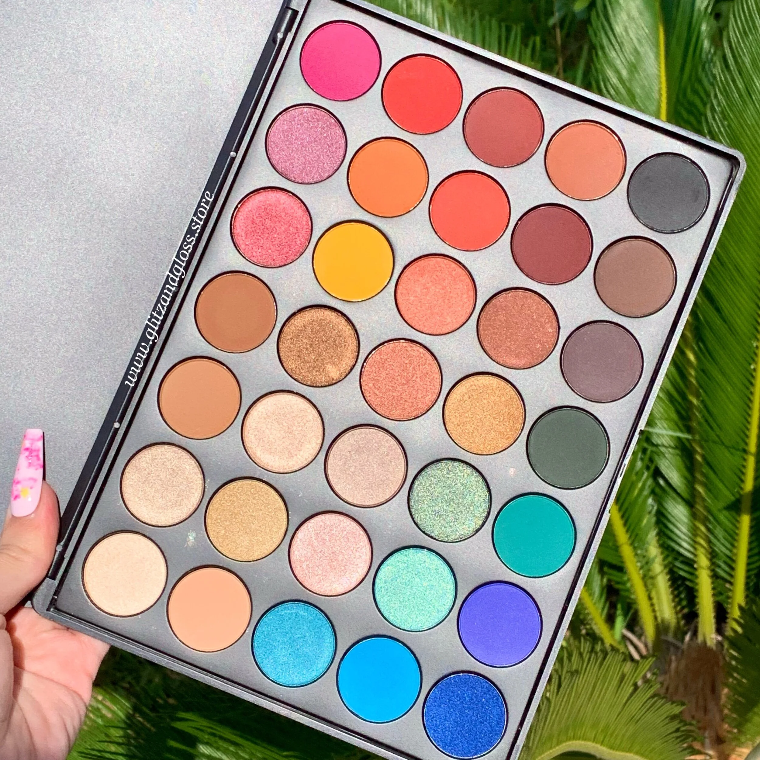 5CC8D1AE-4FB7-402D-83EB-90D3768A4A0A