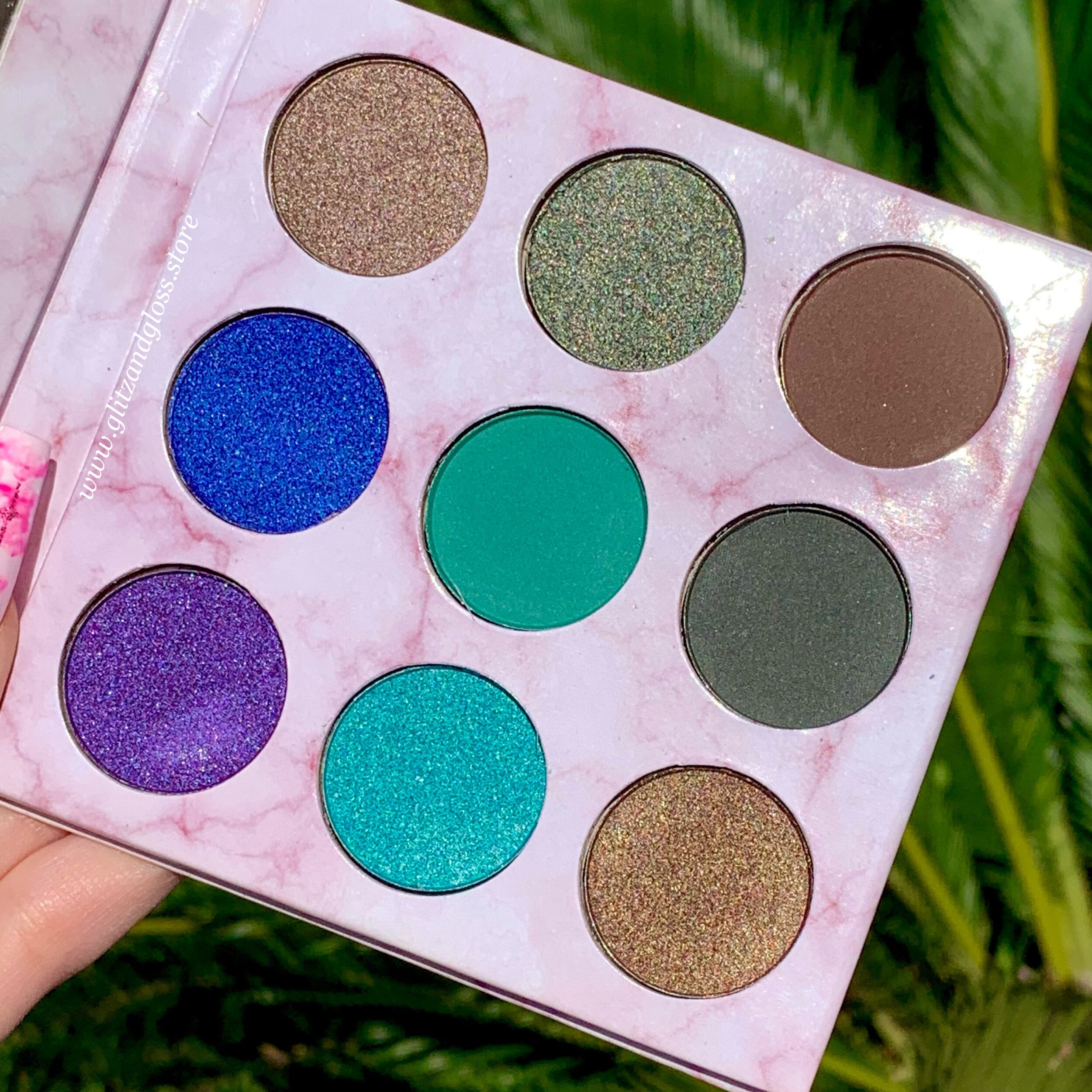 Amuse 9 Color Eyeshadow Palette