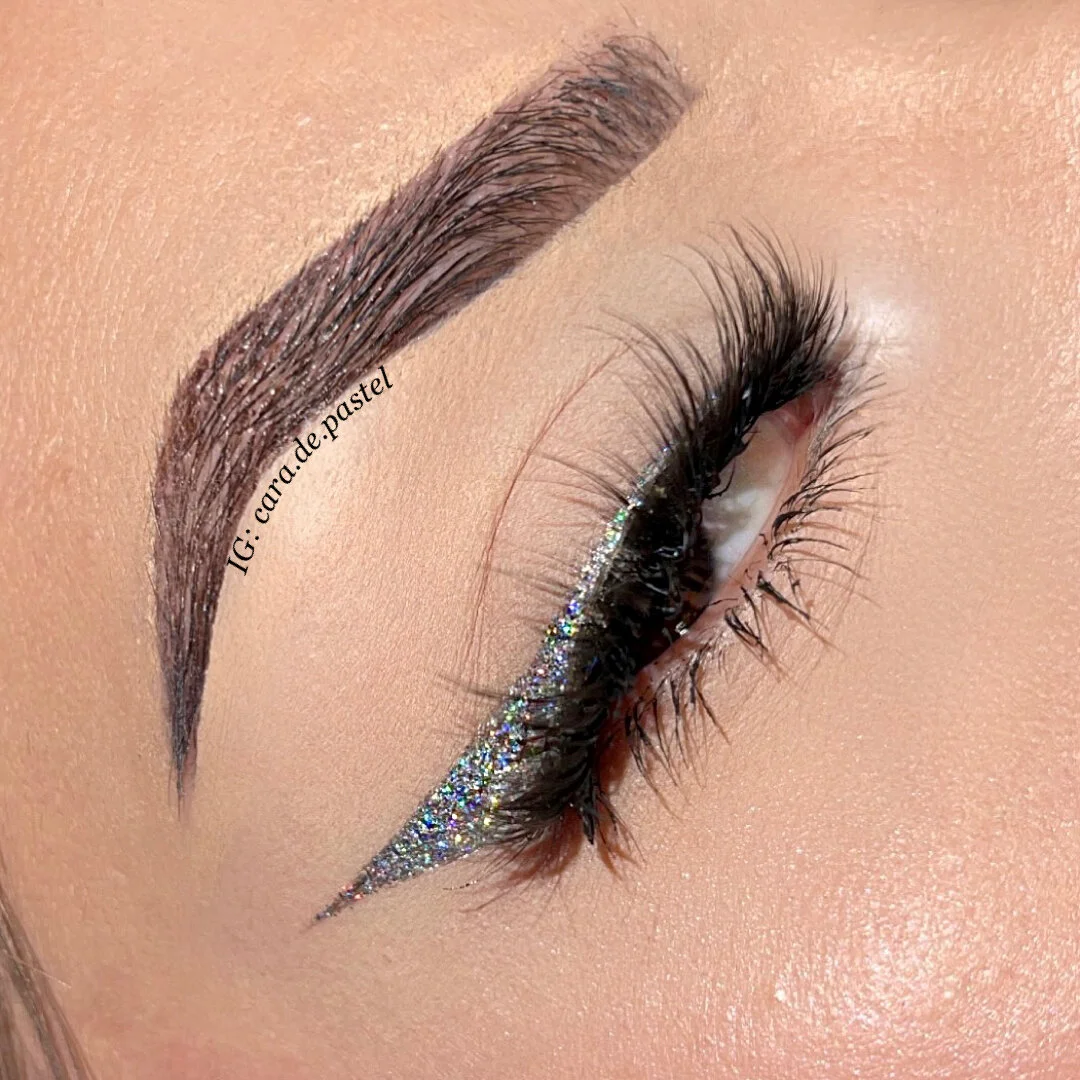 EF5B79E3-50F6-4A85-B8D5-7667294C77AD