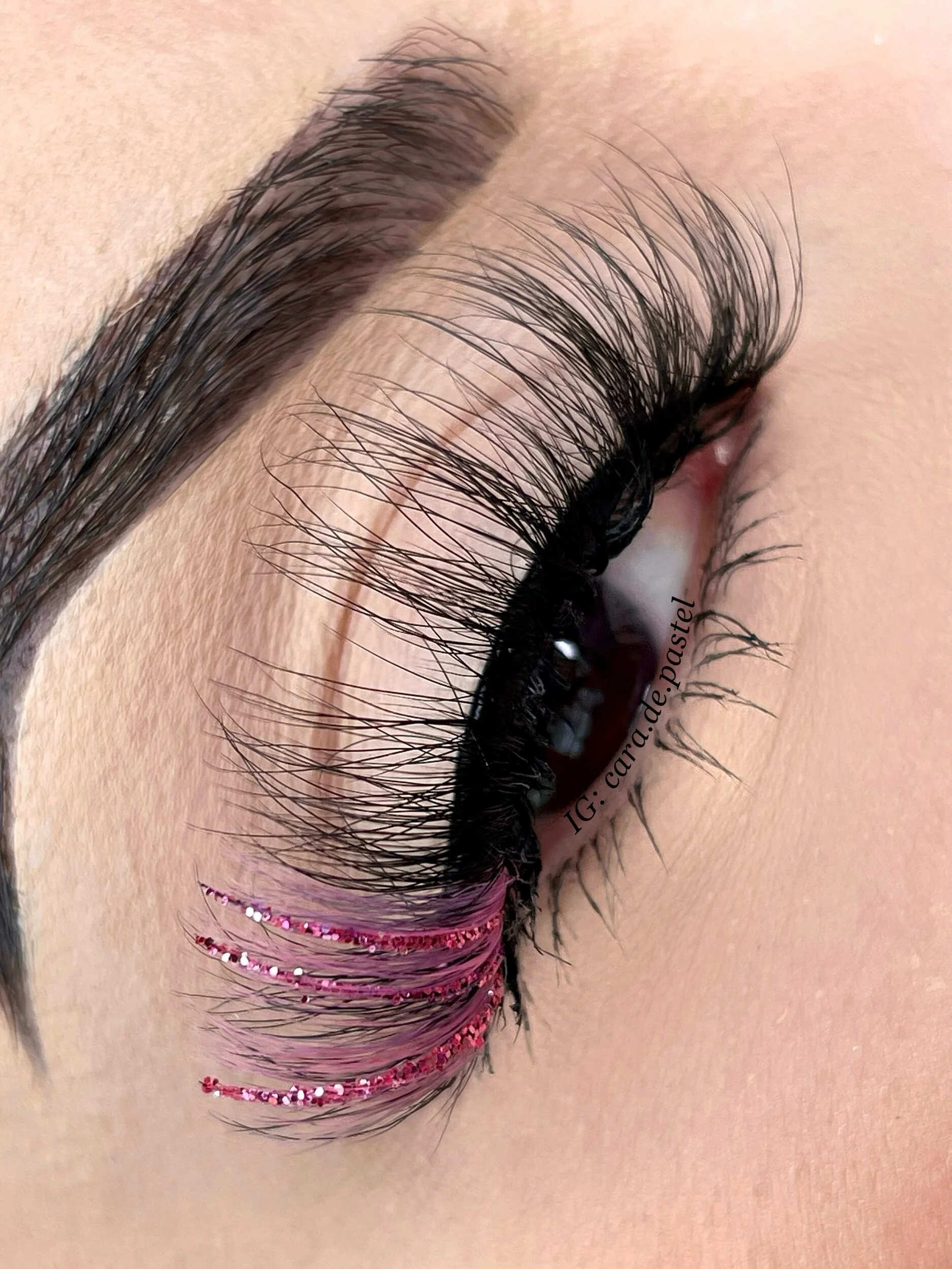 606F0B24-C774-4F2A-9B8D-301514D0FA6E