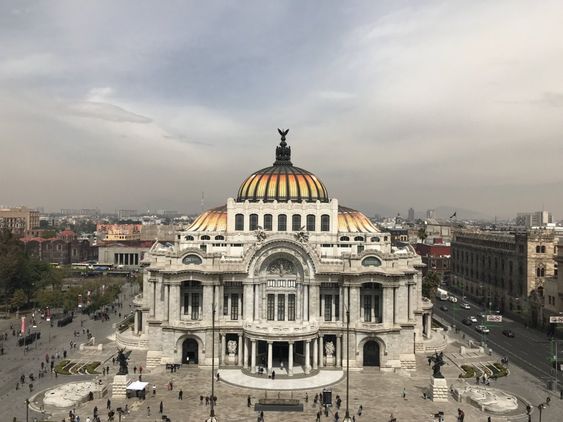 Palacio de Bellas Artes; Photograph by Mahesh Varma.