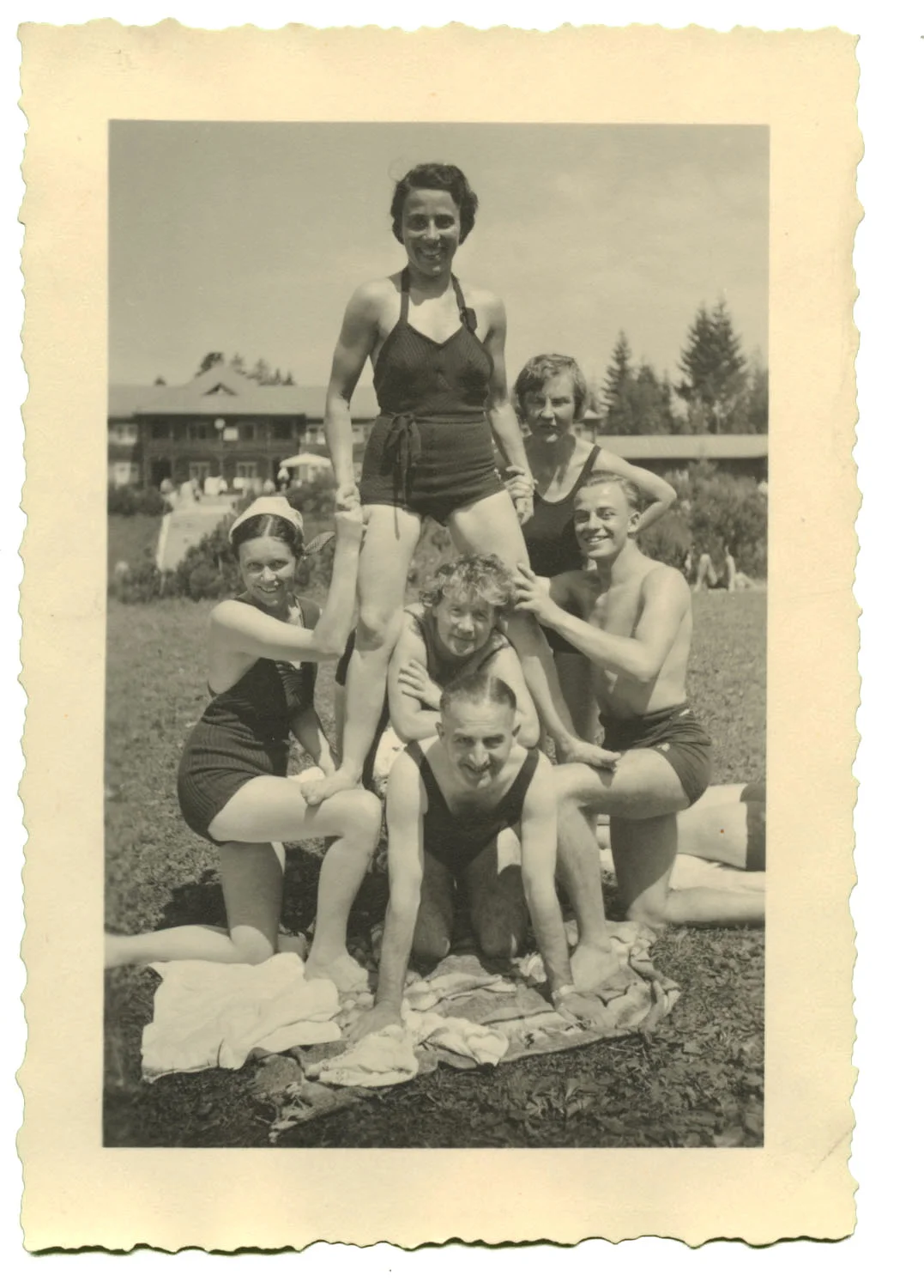 Pyramid 1.jpg