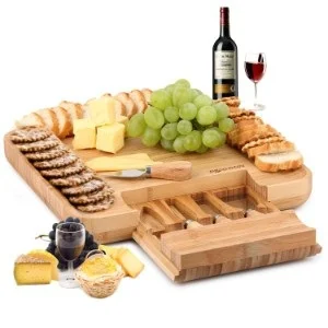 Cheese board goals! You know you’re a grown up when you spend hours scrolling sites like this trying to up your kitchen game.