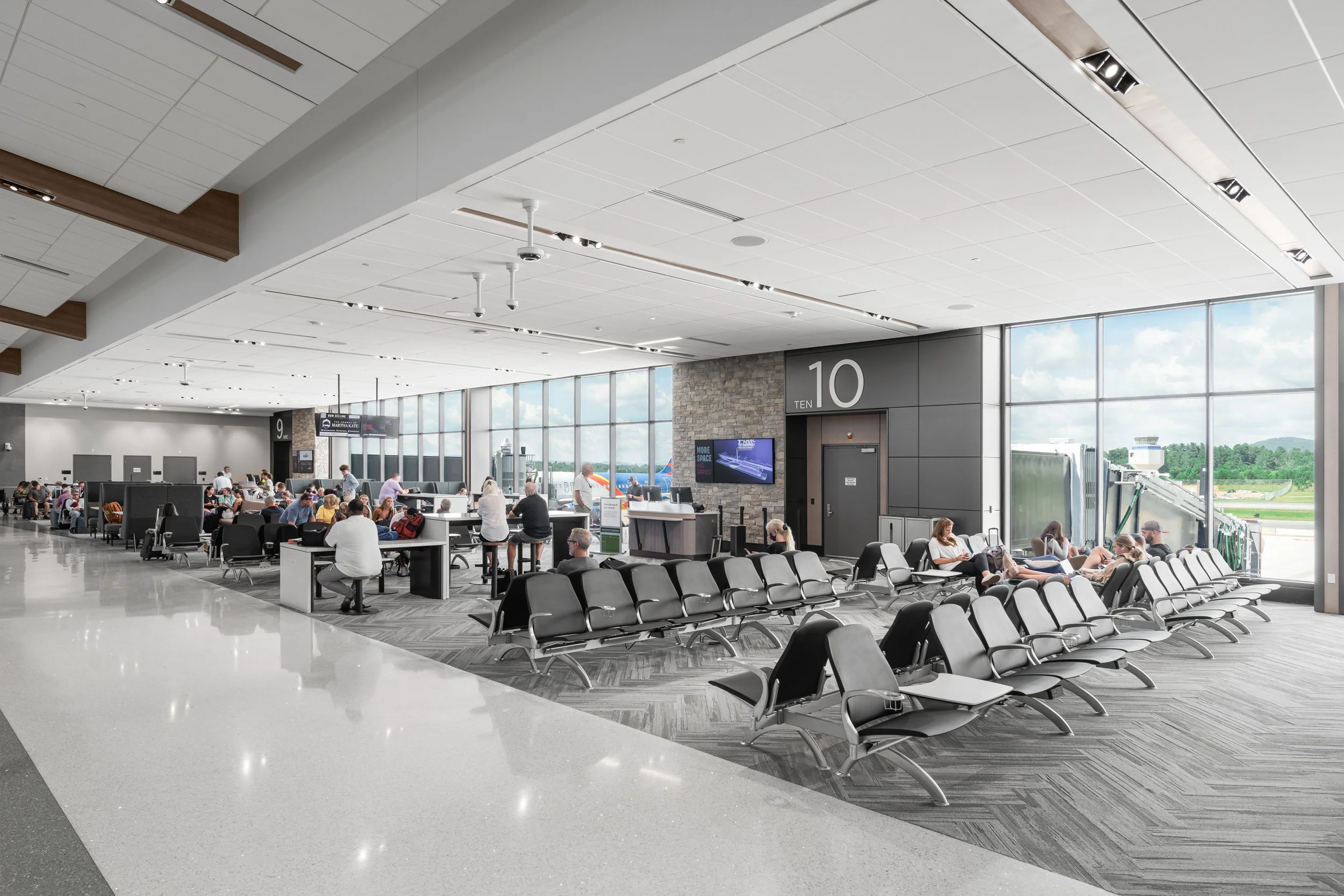 Asheville architectural photographer - Ford Photographs - Hensel Phelps - AVL airport -July 01, 2025 - 005.jpg