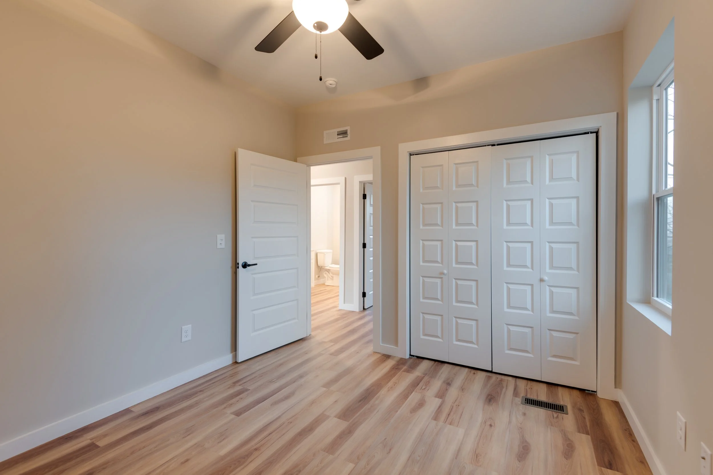 Knoxville architectural photographer - Ford Photographs - 109 Lily Bristol - March 09, 2026 - 034.jpg