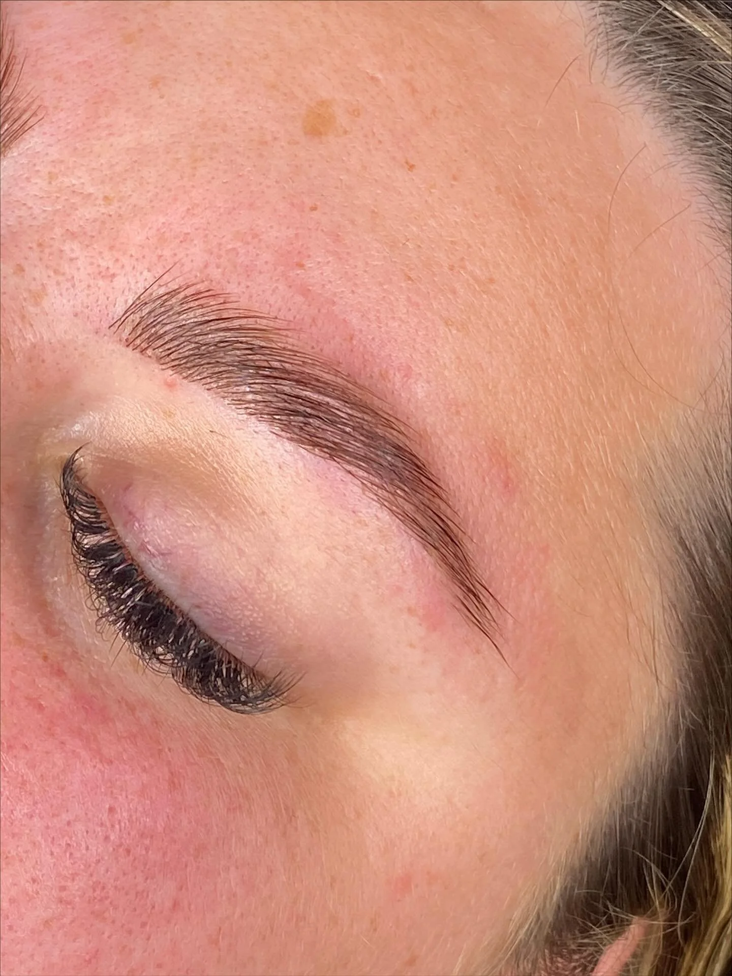 BROW LIFT &amp; TINT

Defined, harmonious symmetry 👌🏼

Brow lifts last 6-8 weeks looking fresh and fierce, and fade gradually. Pricing pinned to the top of my profile!

email discoverthecanvas@gmail.com or call 705-450-8099 M-F to book 🤩
