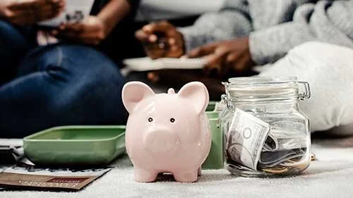 Minimalize Your Life and Your Finances