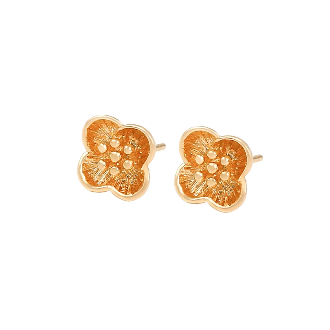 button fleur stud 1.jpg