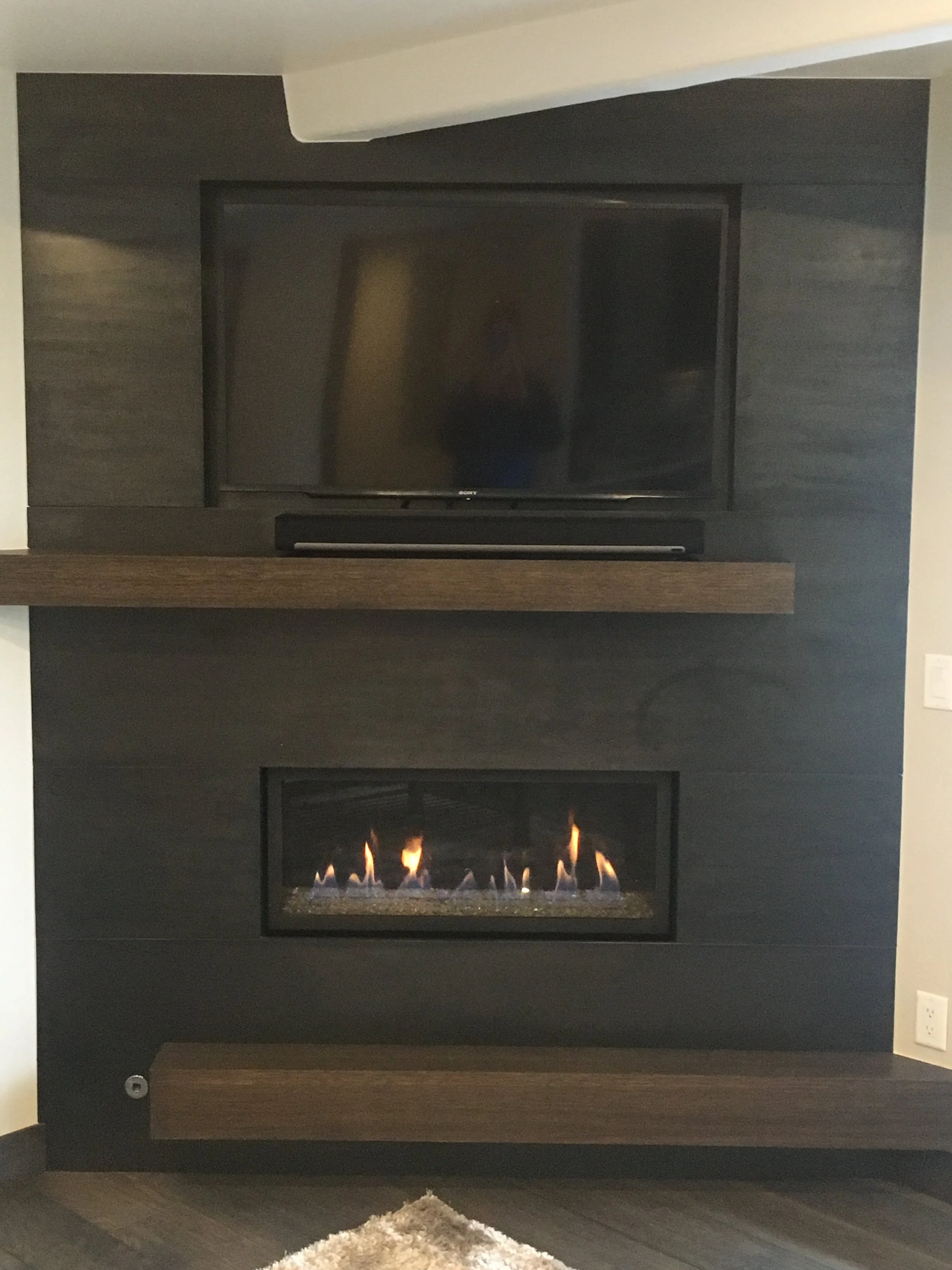 Landmark 204 Fireplace 1.jpeg