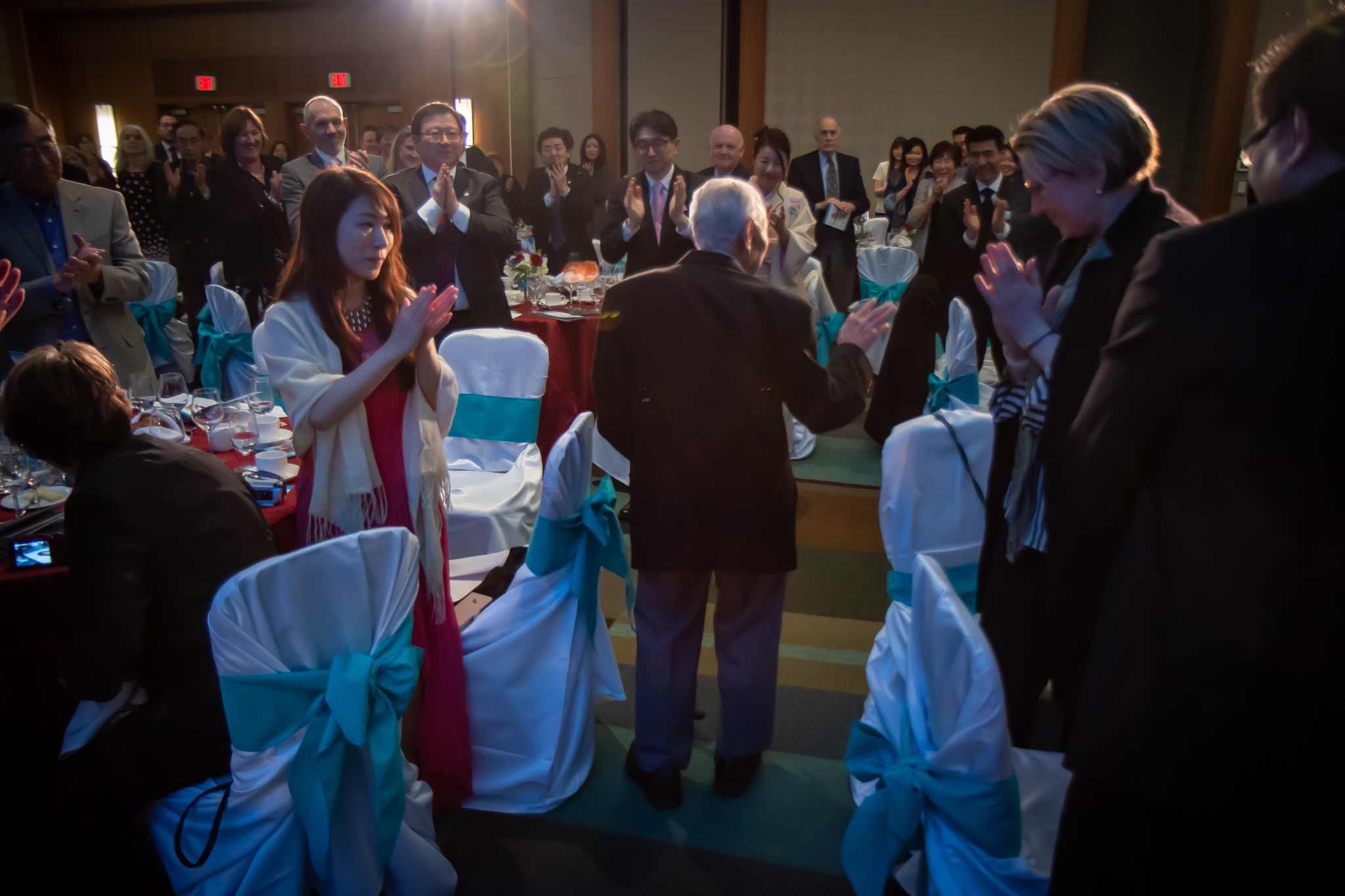 Kaye receives a standing ovation