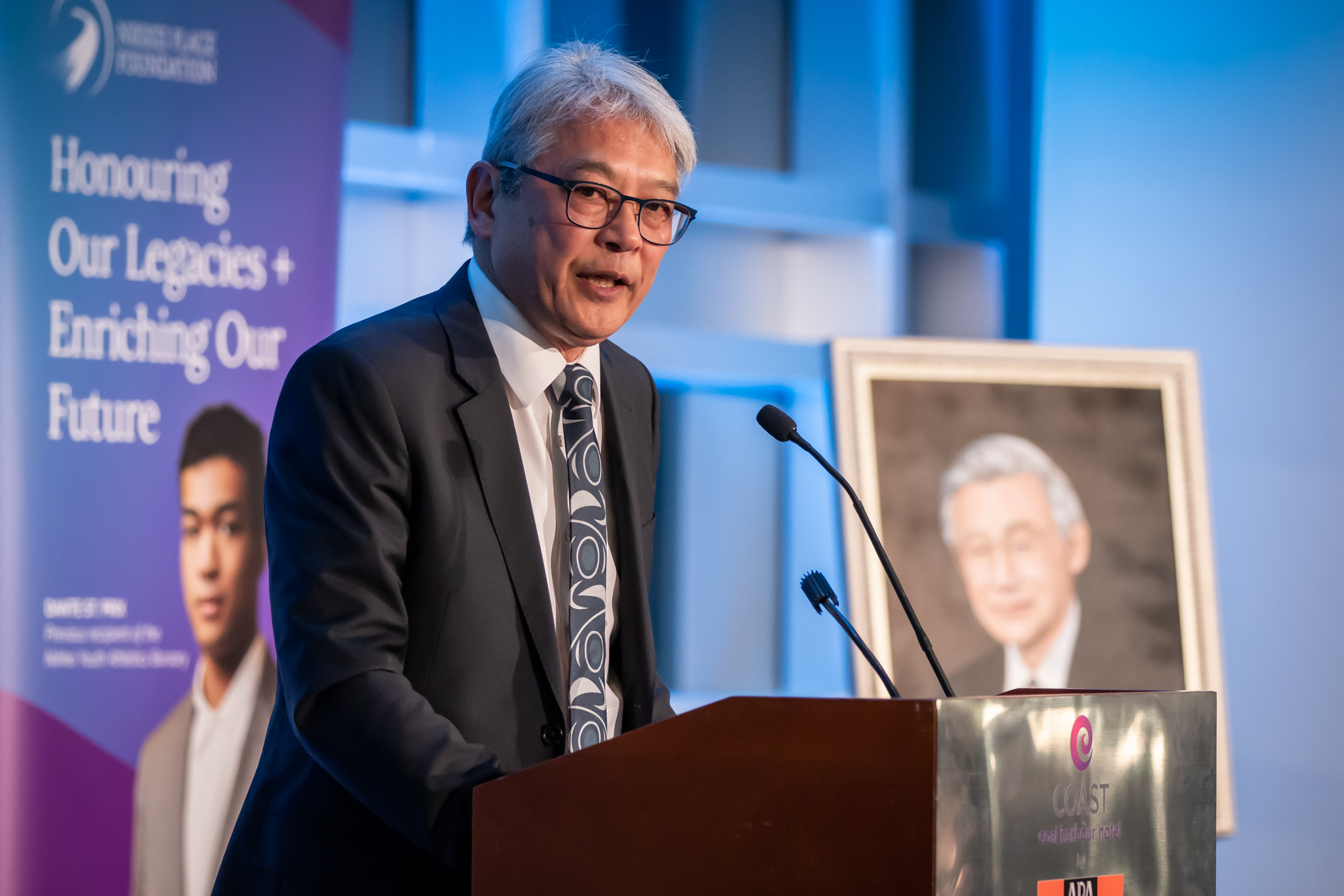  Paul Kariya welcomes Premier John Horgan to the stage 