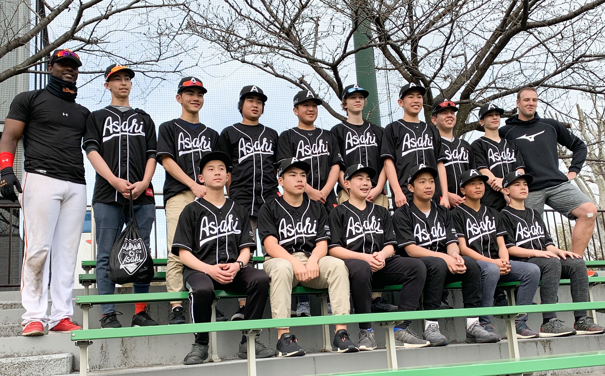 Team photo with Scott Mathieson and Israel Mota