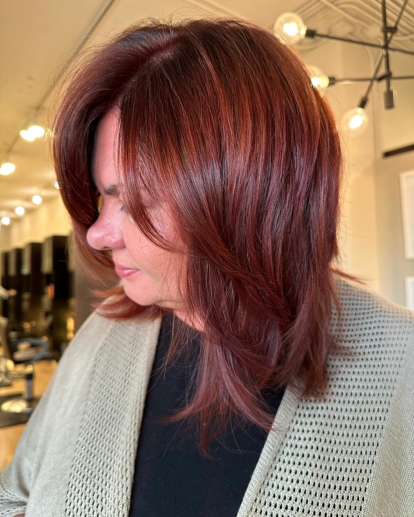 Happiness is a good hair day 
&bull;
&bull;
Done by Molly 
#redhair #holidayseason #red #copper #redhead #goldwell #goldwellcolor #goldwellapprovedus #rodeored #longbeach #belmontshore #hairstylist #lbhairstylist