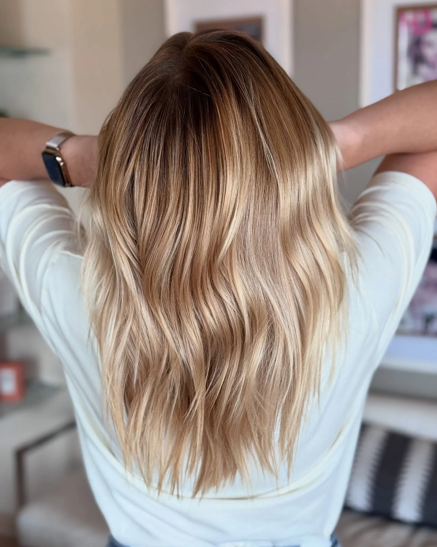 Getting summer ready ☀️ 
&bull;
&bull;
Done by Molly 

#babylights #highlights 
#balayage #balayagehighlights #balayagehair #balayagedandpainted #dimensionalbalayage #dimensionalcolor #dimensionalblonde #blondebalayage #blondes #Blondeshavemorefun #h