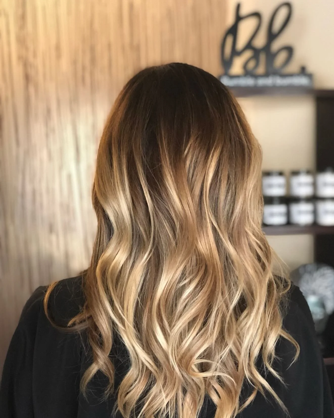 Golden melt with depth at the root and bright &amp; beachy ends✨

At Molly Moon Salon we provide seamless blends, healthy shine, and dimension that grows out beautifully❤️

We use professional color and products that protect your hair while deliverin