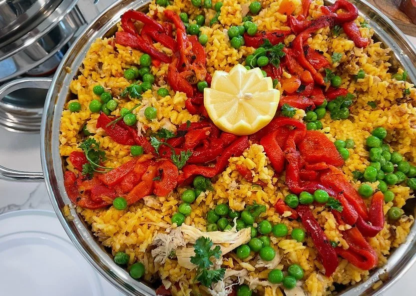 Rich flavor. Beautiful presentation. Paella that speaks for itself! Get in touch to with us to learn more 🌶️
