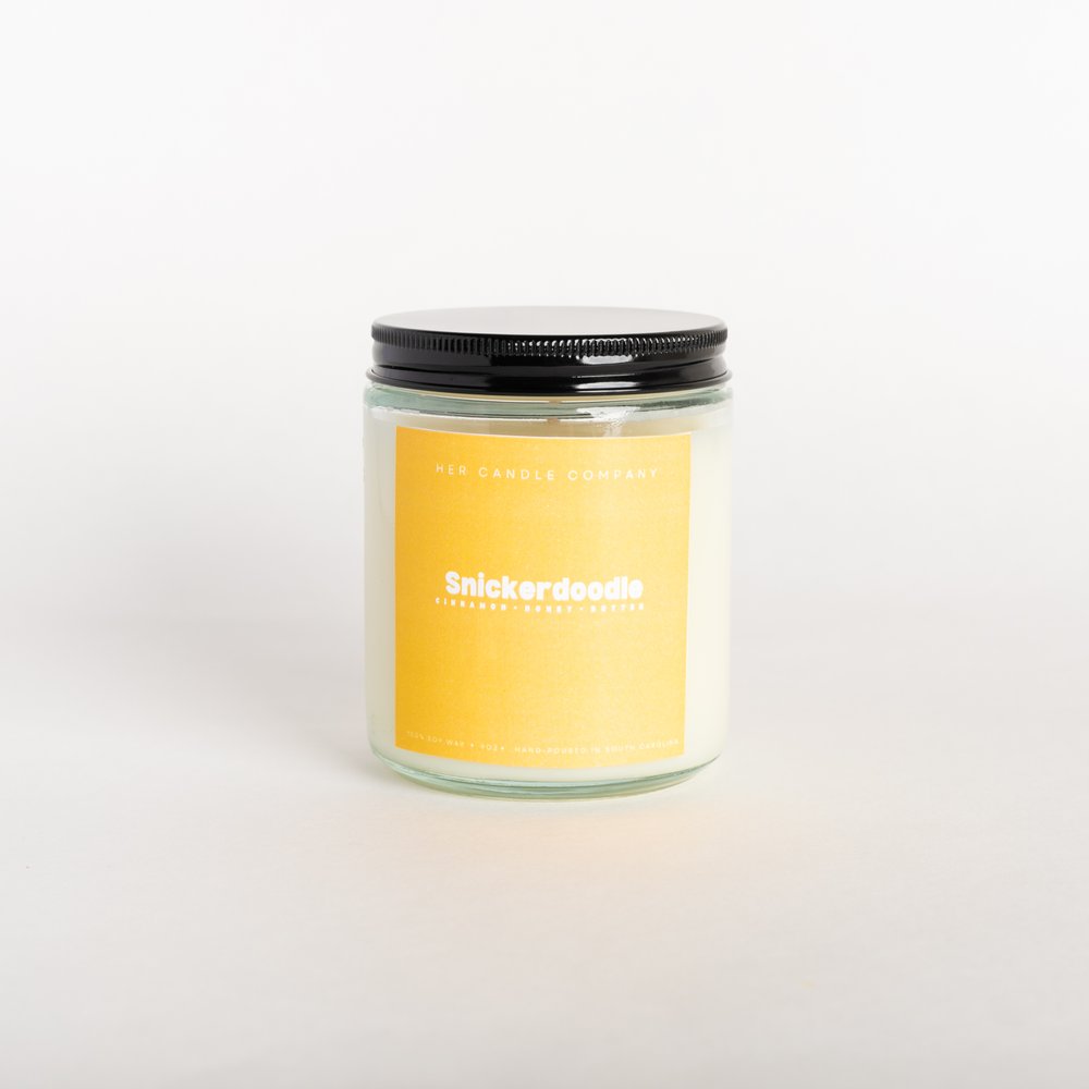 Product photographer for candle businesses in Charleston, South Carolina.