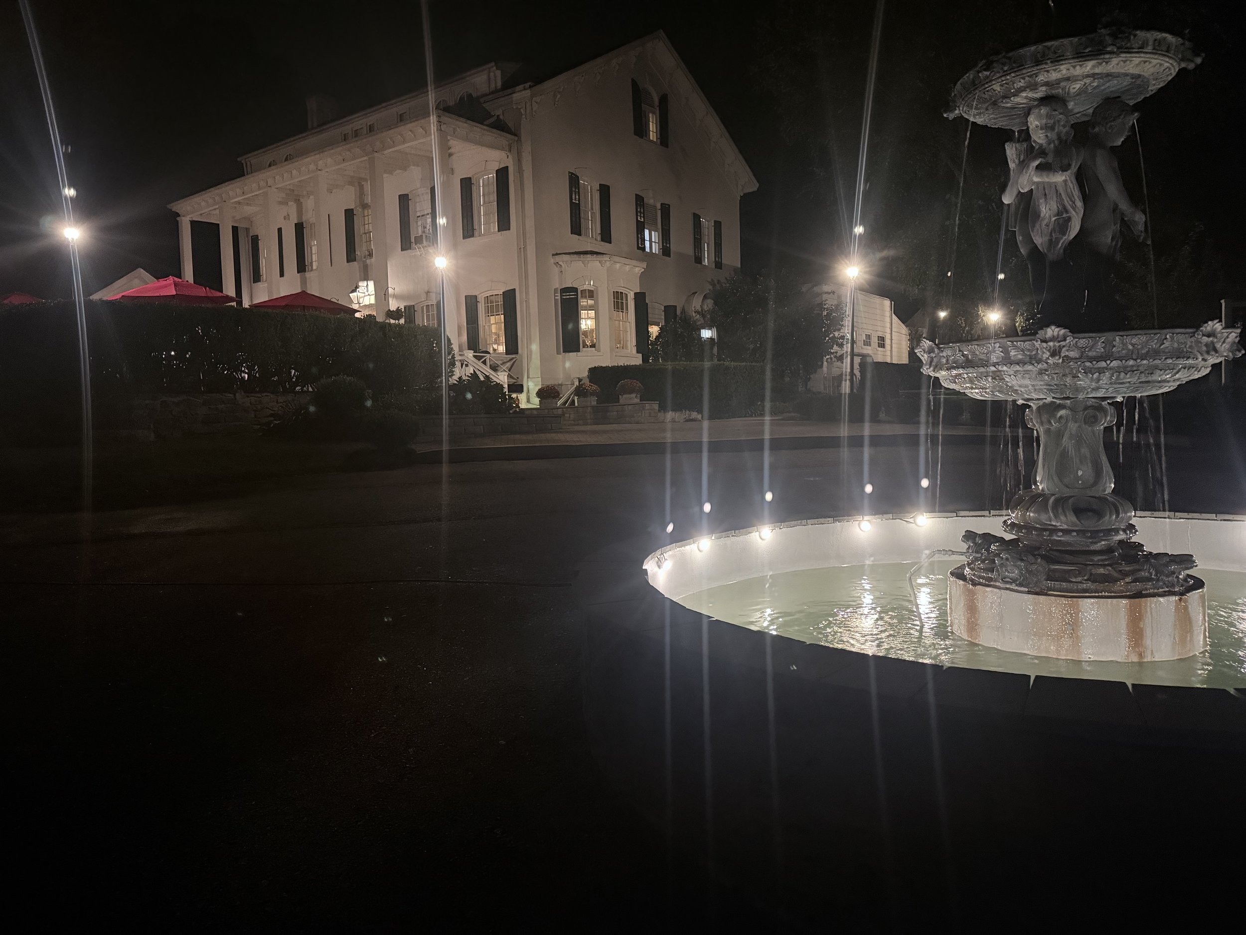 Curry Estate - Lounge Bar