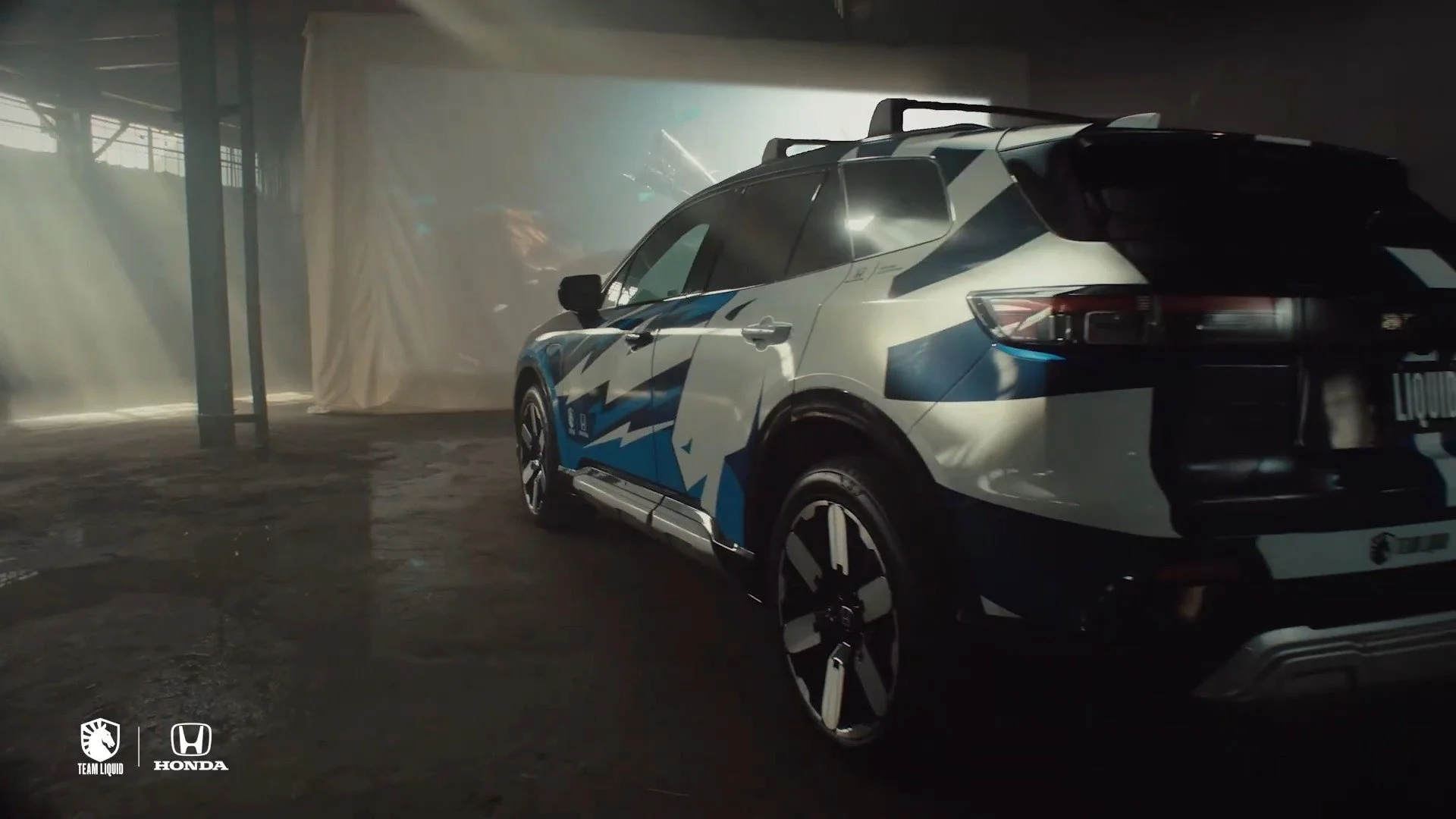 New spot for Honda and Team Liquid

Director/Producer - @extemp
Production Manager - AJ Rogers 
Producer/AD - @nic0lel0resto 
Line Producer - @mayron_hurst 
Producer - Daryl Chong
Broadcast Producer - Zach Shaner
Director of Photography - @paulcarrab
