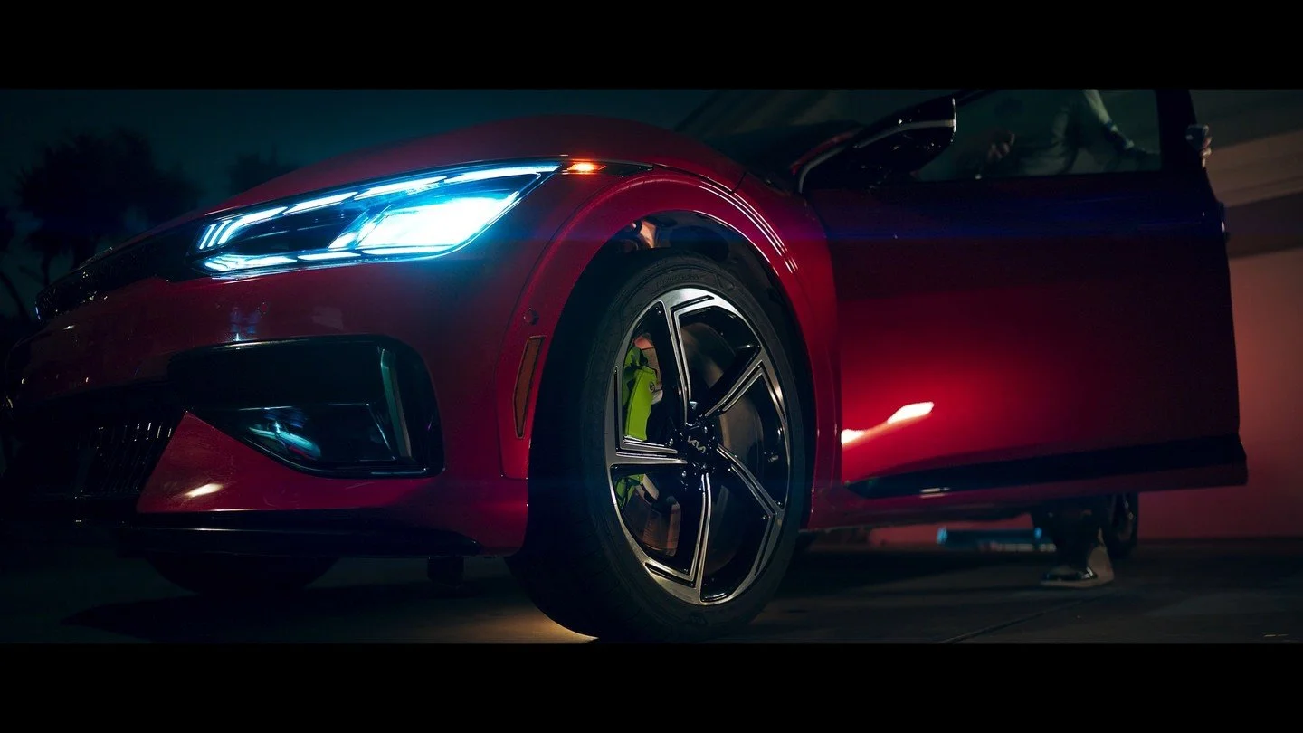 New DP work for Kia and Cloud9

Dir - Cassidy Sanders @cassidysanders 
Prod - Francis De Leon @francismanil 
DP - Paul Carrabba Jr 👋
Steadi + 1st AC - Dylan Pfaffenberger @dylankeith.pf
2nd AC - Andi Rados @andirados
Gaffer - Andrew Gatzemeyer @allt