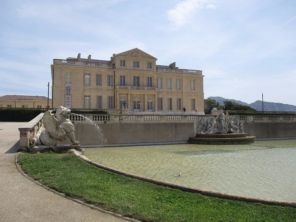 1024px-Parc_Bor%C3%A9ly_002.jpg