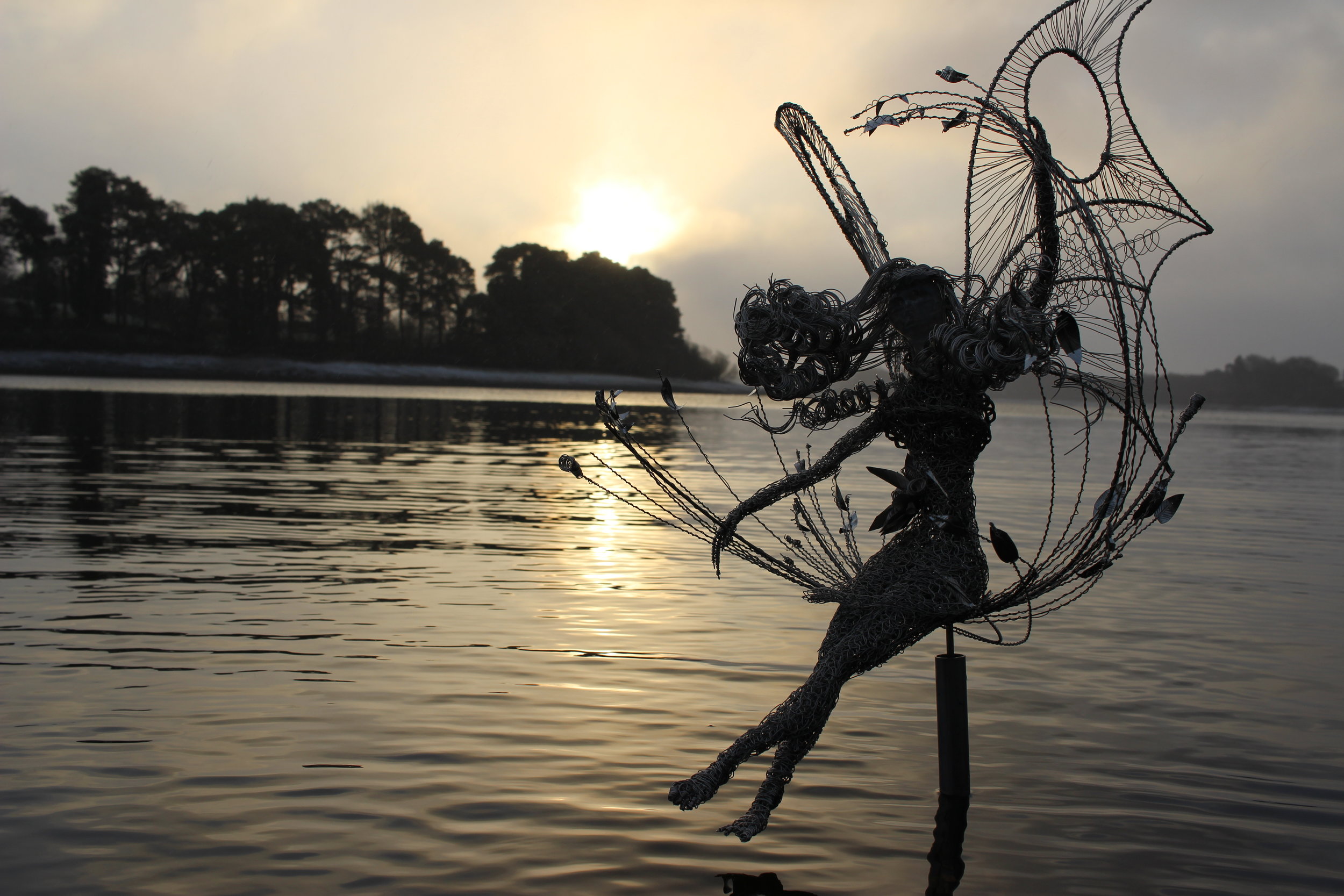 HR fairy spinning on the lake-1.JPG