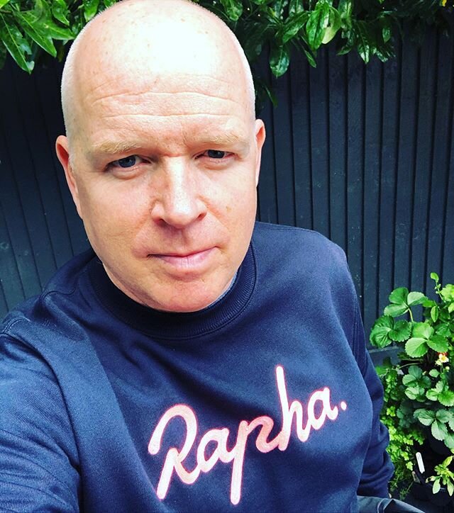 Didn&rsquo;t manage to wear this for the @giroditalia yet in 2020 so decided to wear it today instead. @rapha sweatshirt with Giro pink logo. Looking forward to seeing all my Italian friends sometime soon!