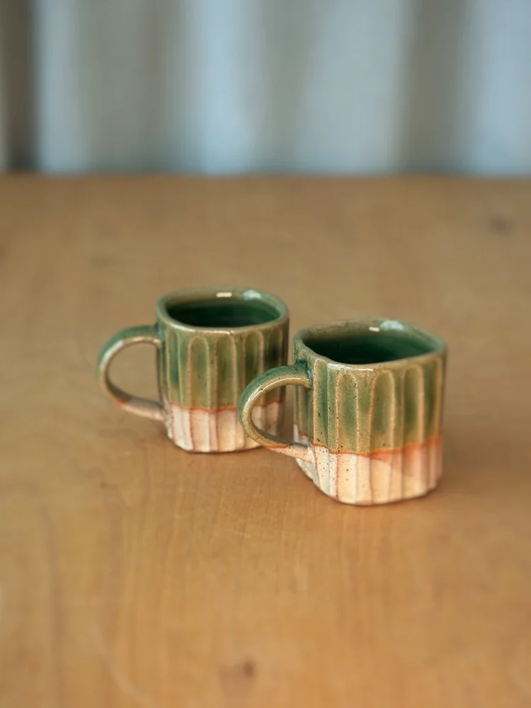 Square Cortado Mug - Fluted - Green + Speckled Cream