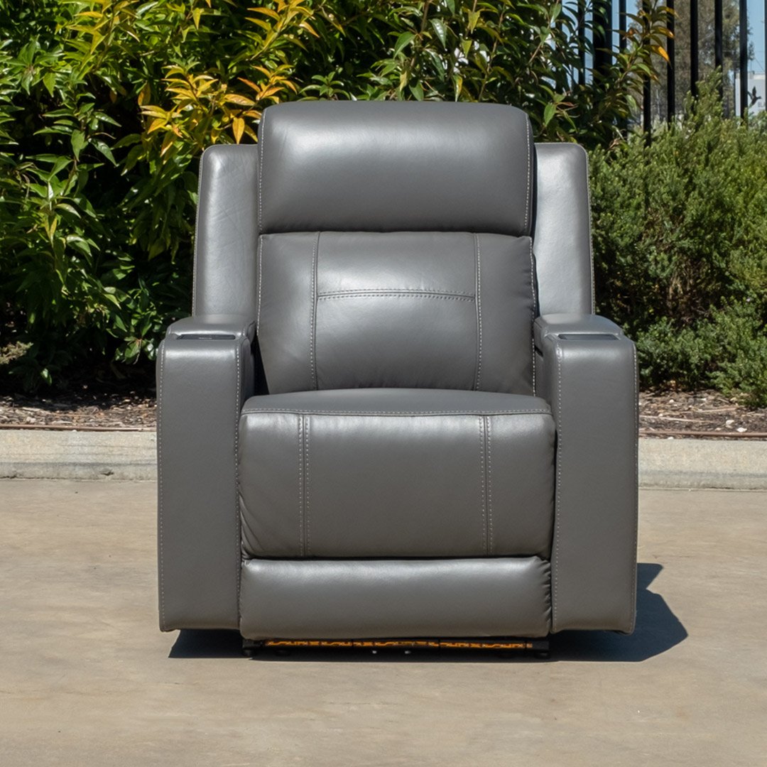 Quinn-Leather_0057.jpg